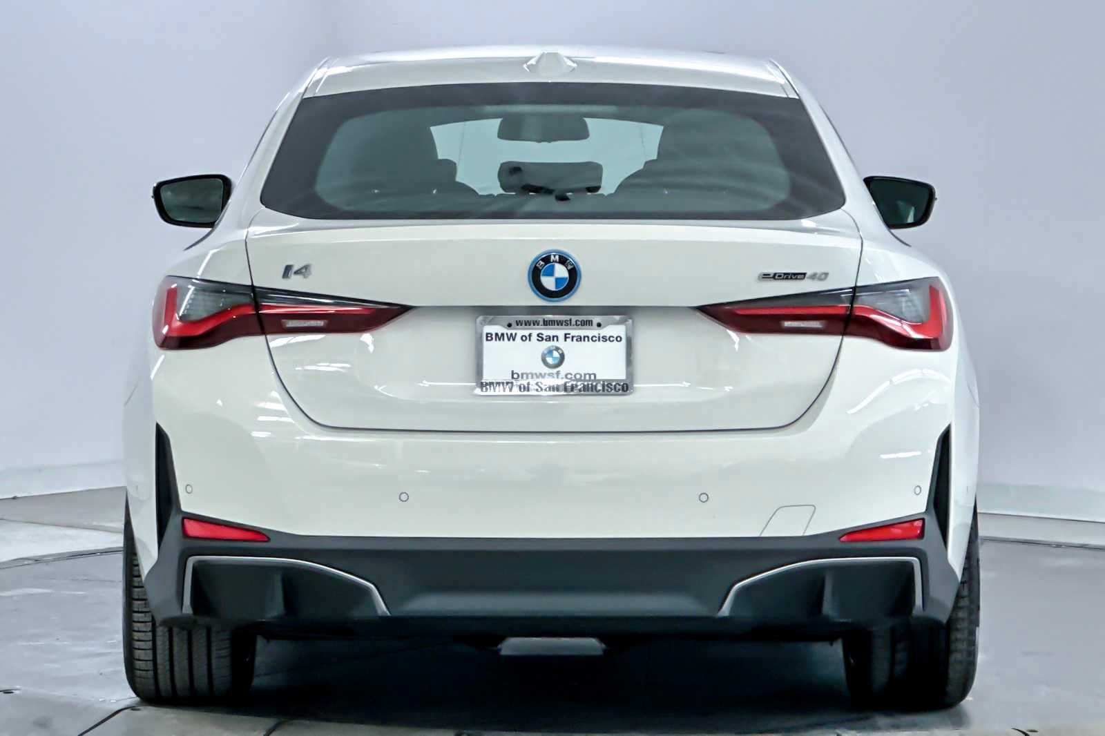 Thumbnail: 2025 BMW i4 - 7