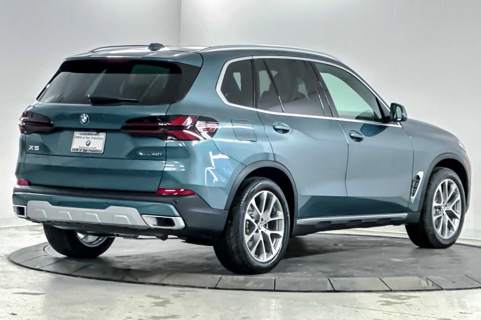 Thumbnail: 2026 BMW X5 - 2