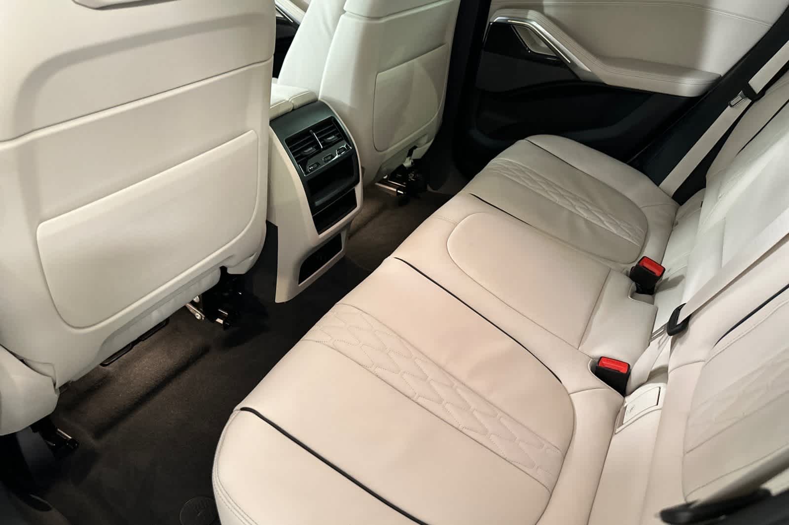 Thumbnail: 2026 BMW X6 - 4