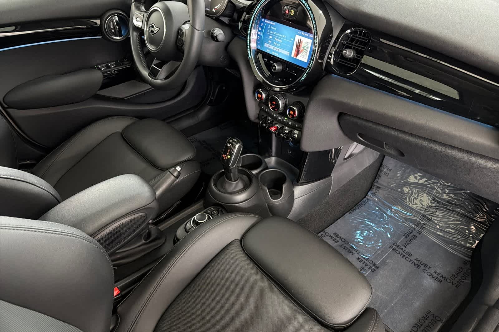 Thumbnail: 2023 MINI Cooper Hardtop - 16