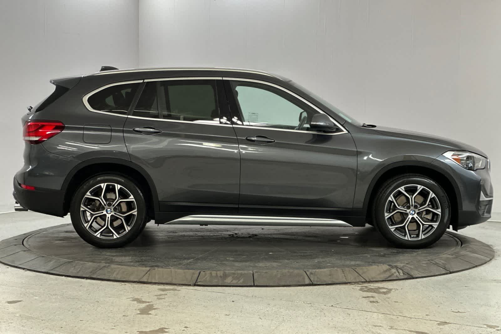 Thumbnail: 2021 BMW X1 - 8