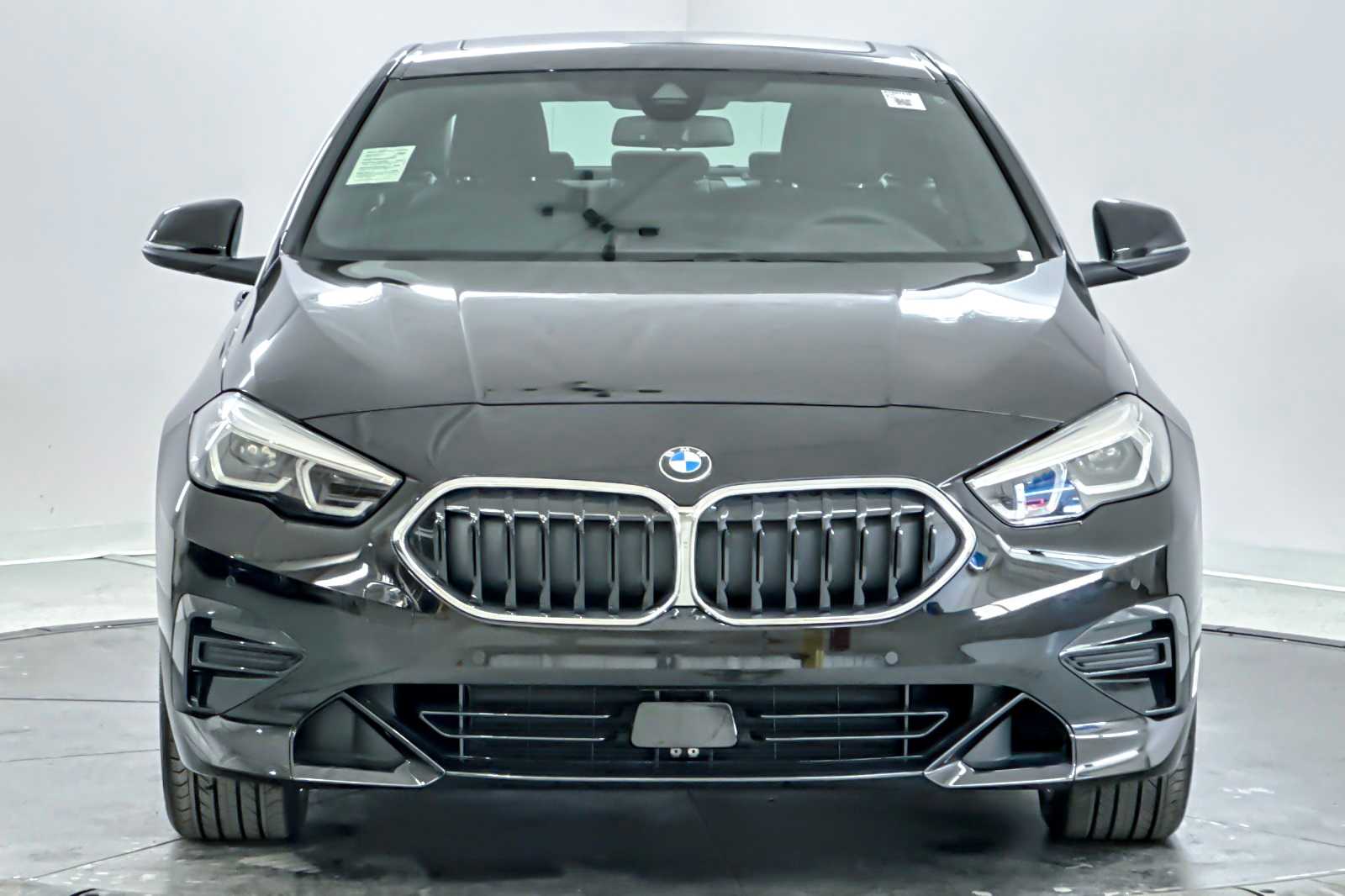 Thumbnail: 2024 BMW 2 Series - 10