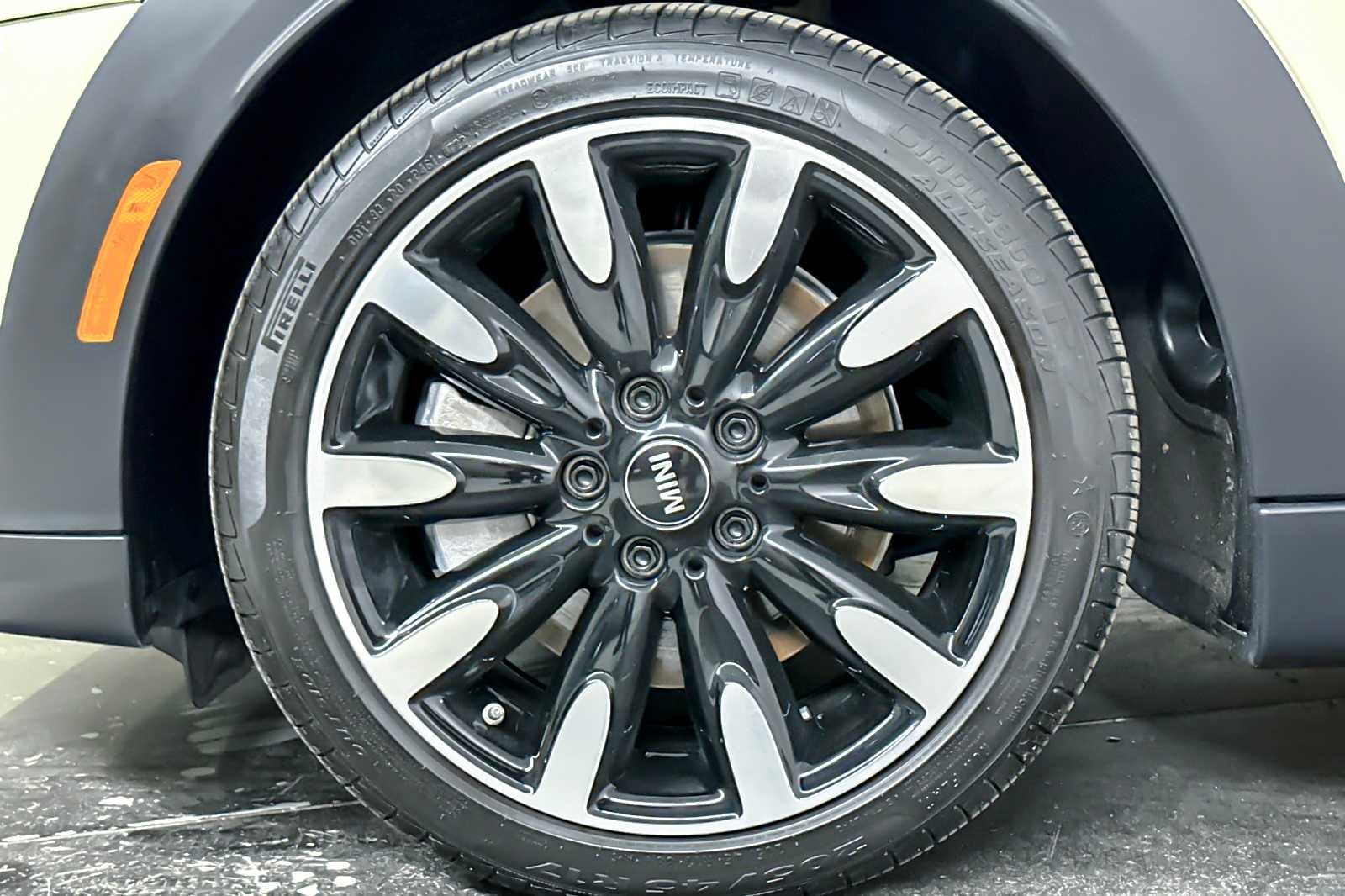 Thumbnail: 2023 MINI Cooper Hardtop - 26