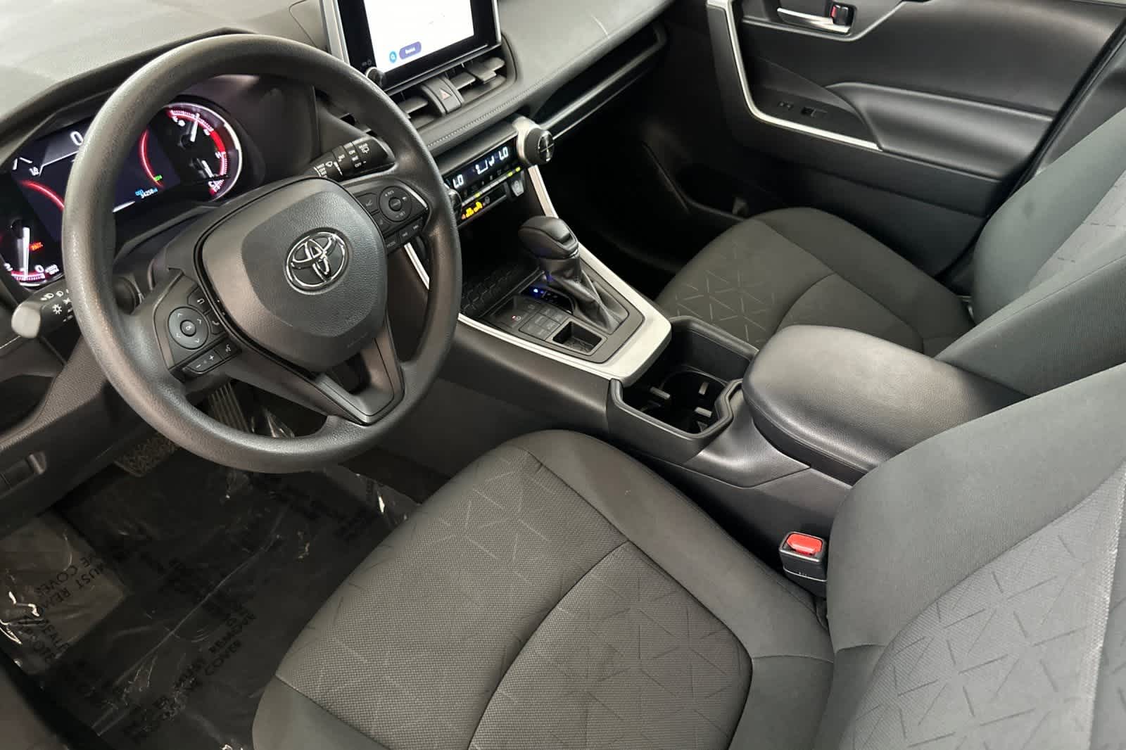 2024 Toyota RAV4 XLE 11