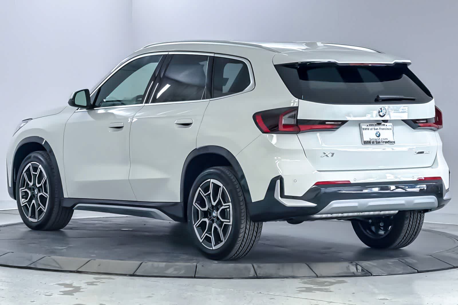 Thumbnail: 2026 BMW X1 - 6