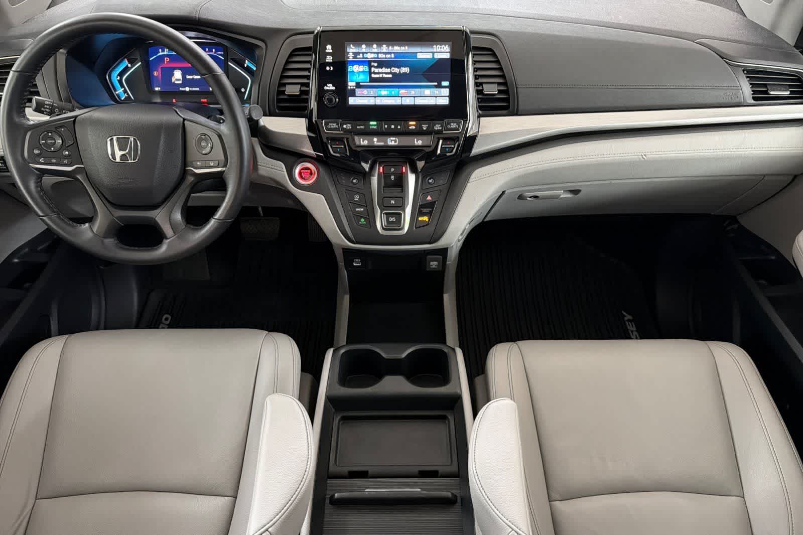 Thumbnail: 2023 Honda Odyssey - 3