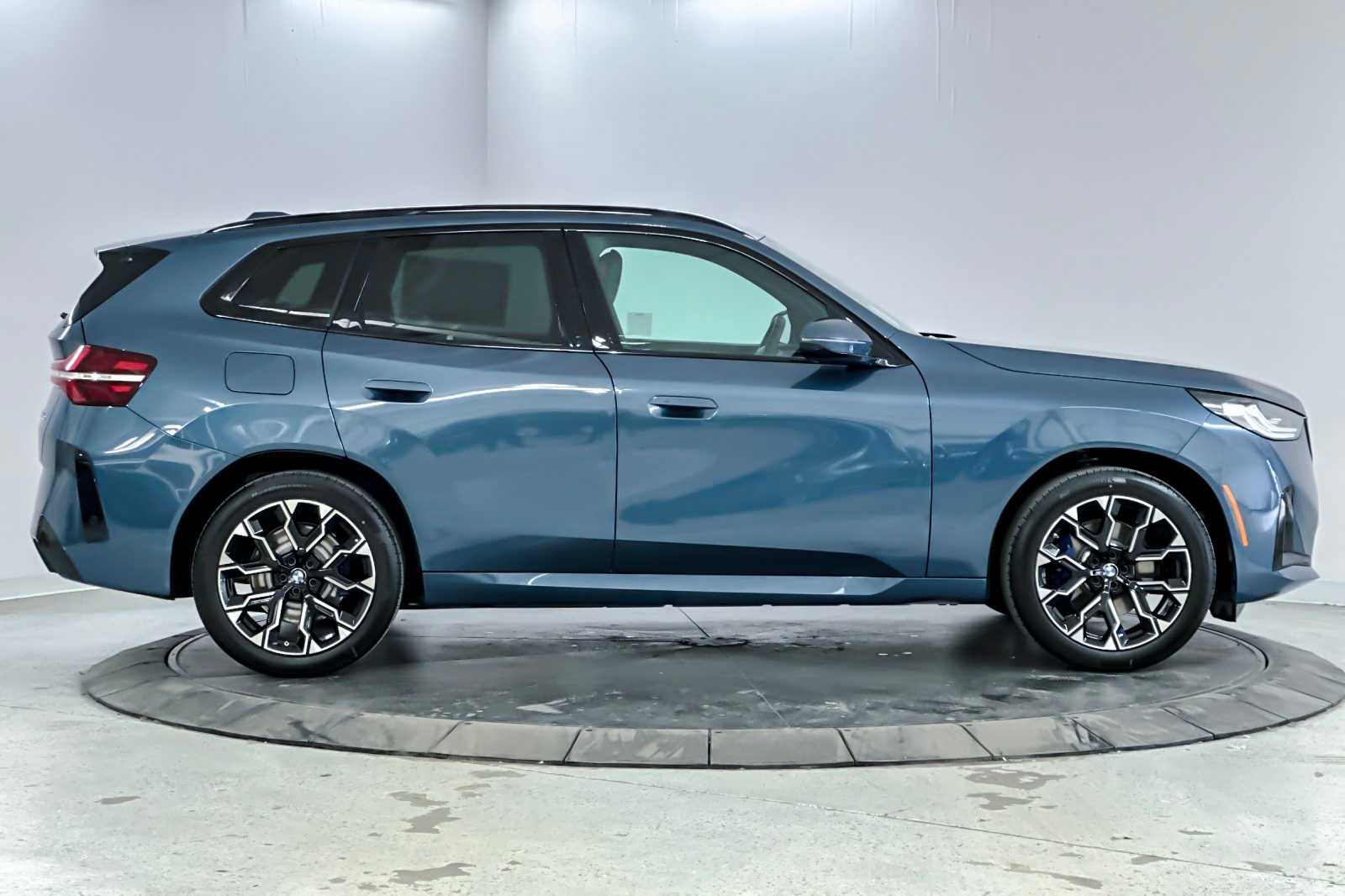 Thumbnail: 2026 BMW X3 - 8