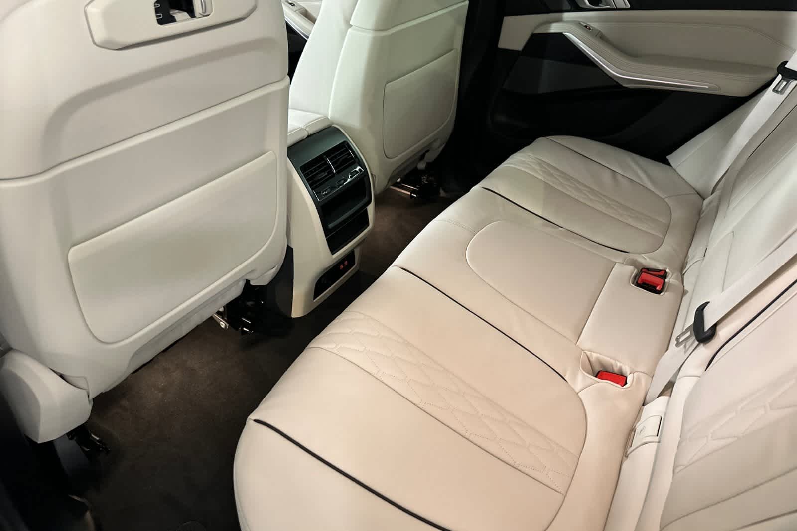 Thumbnail: 2026 BMW X5 - 4