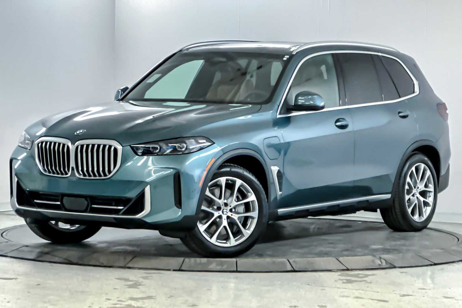 Thumbnail: 2026 BMW X5 - 1