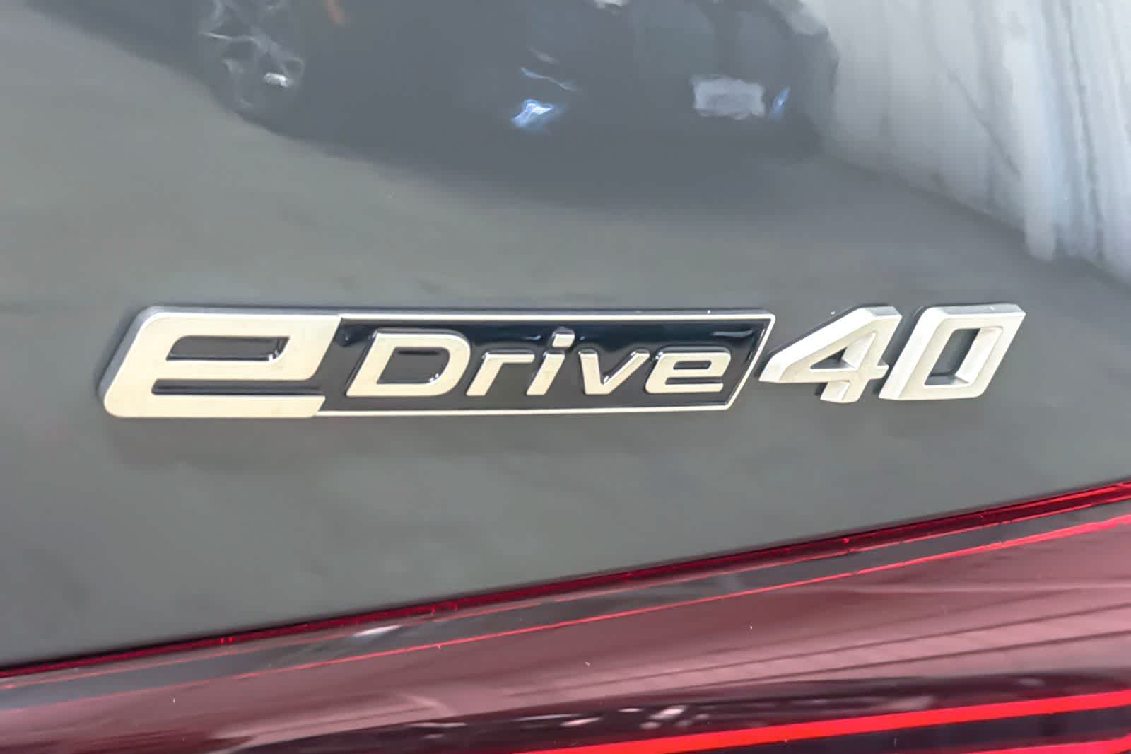 Thumbnail: 2026 BMW i4 - 25