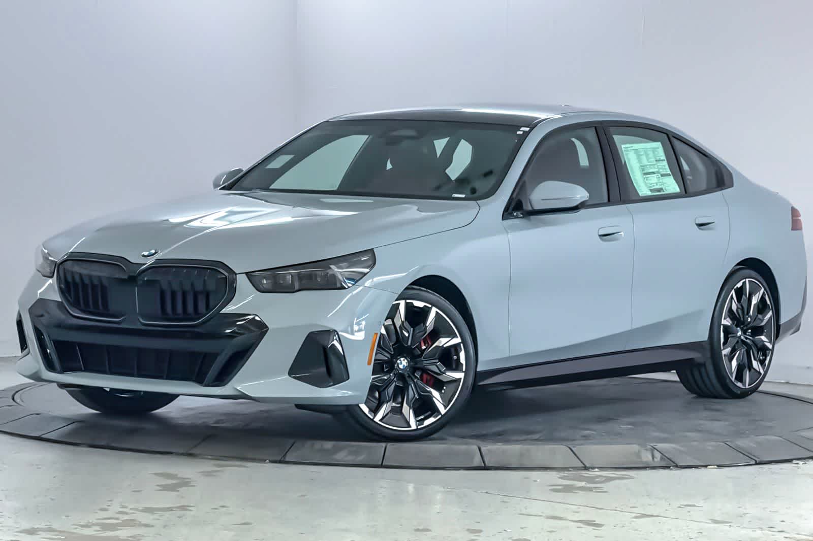 Thumbnail: 2026 BMW 5 Series - 1