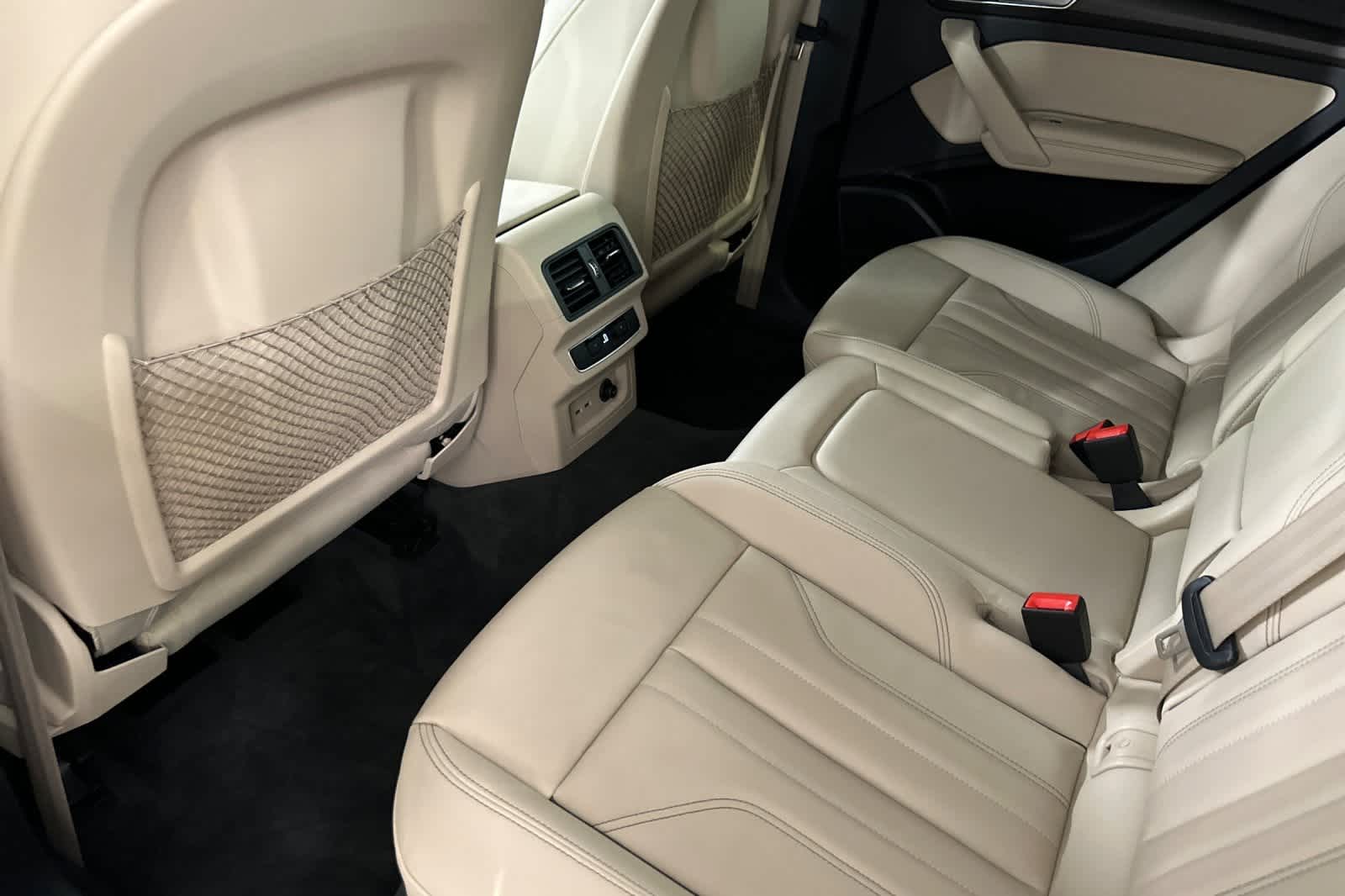 Thumbnail: 2022 Audi Q5 - 4
