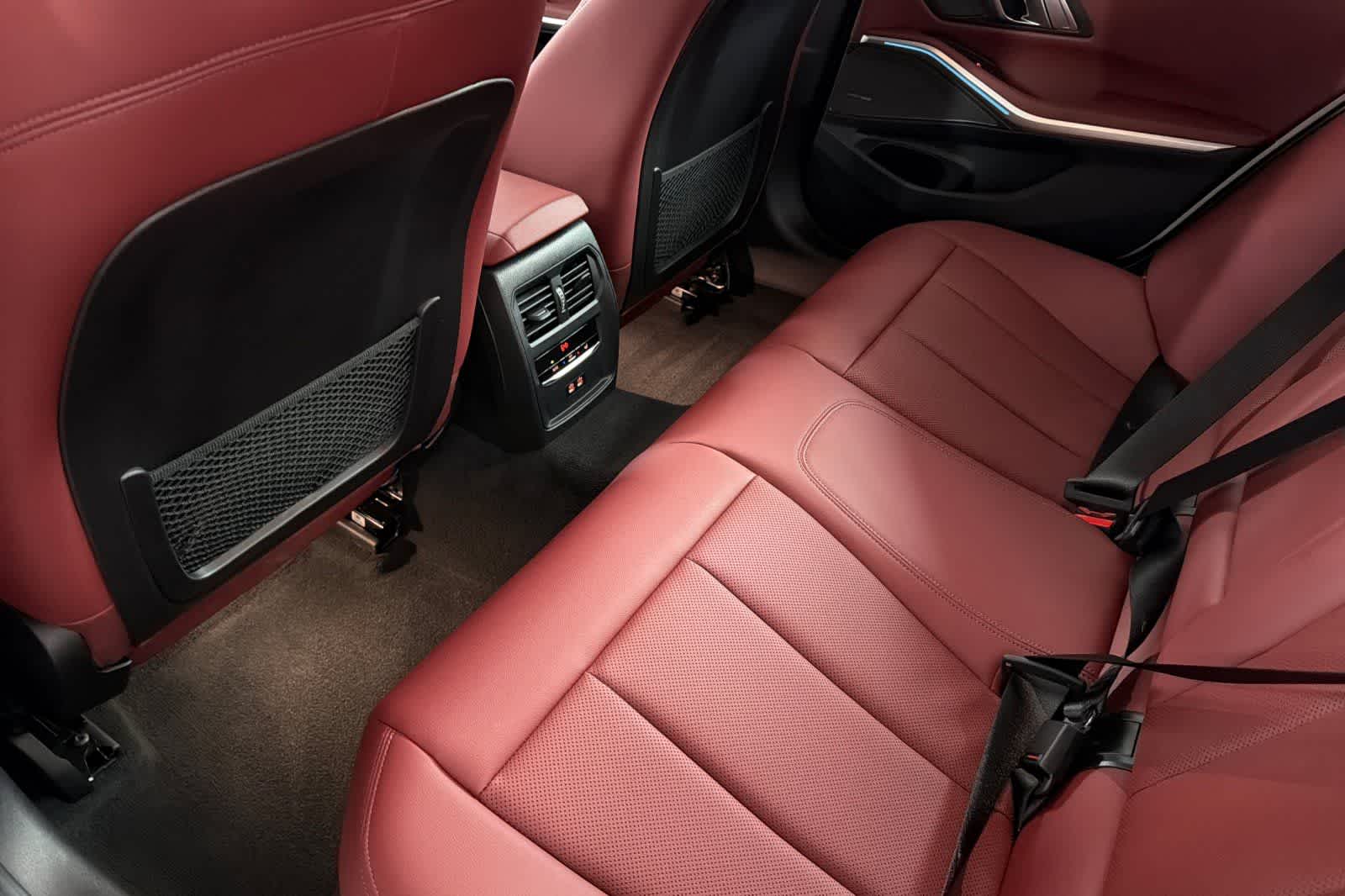 Thumbnail: 2023 BMW 3 Series - 4