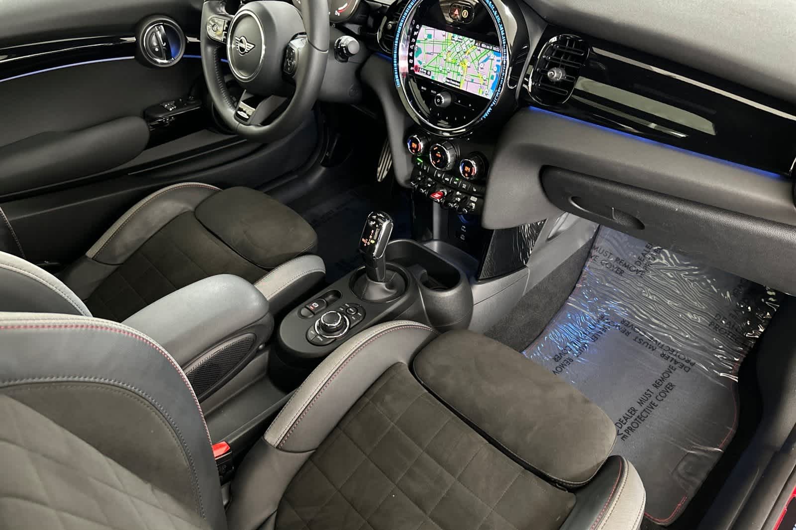 Thumbnail: 2023 MINI Cooper Hardtop - 16