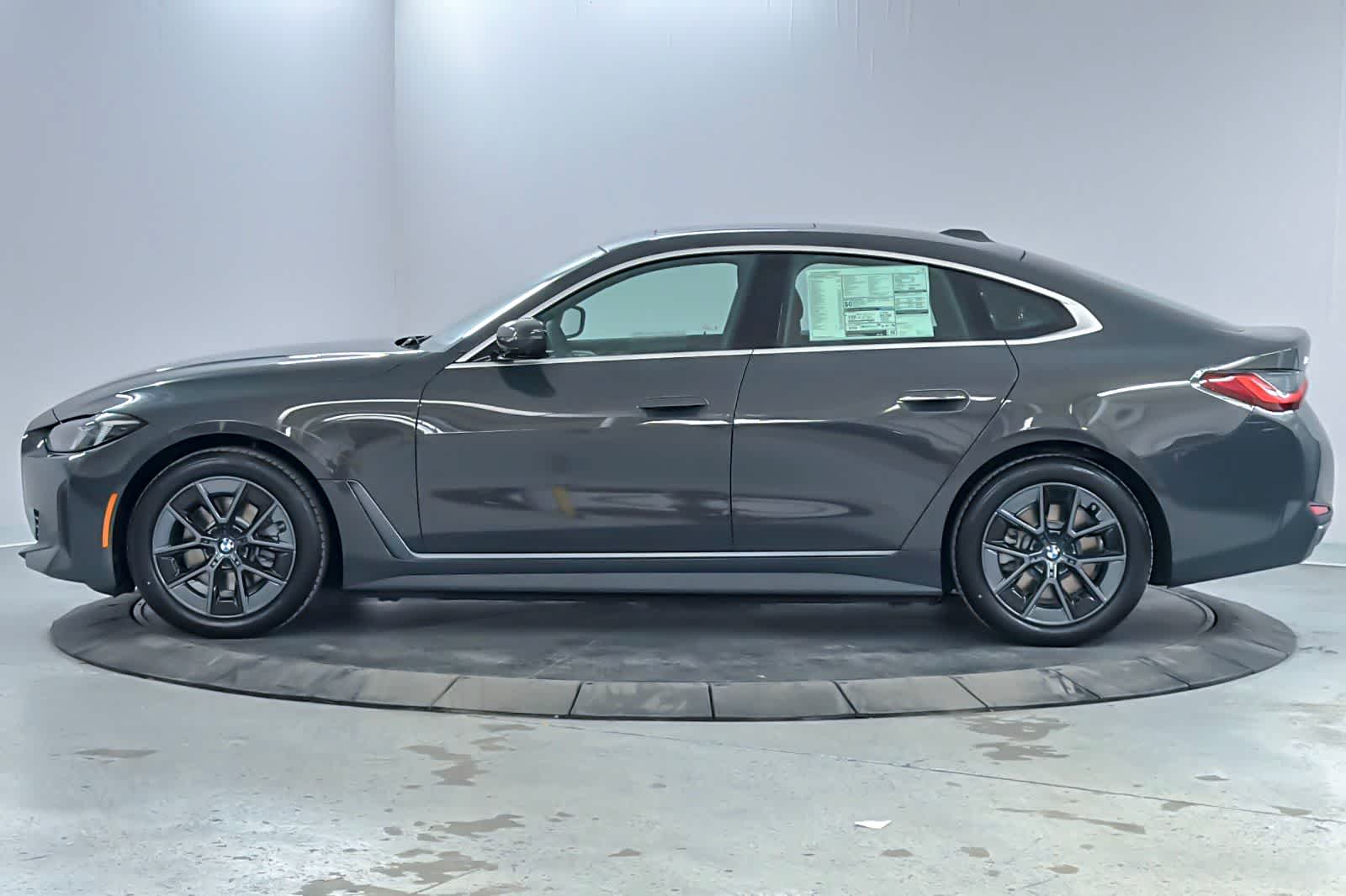 Thumbnail: 2026 BMW i4 - 5