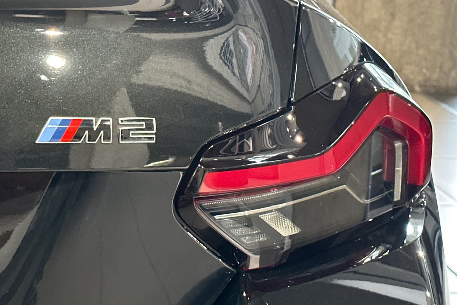 2025 BMW M2  25