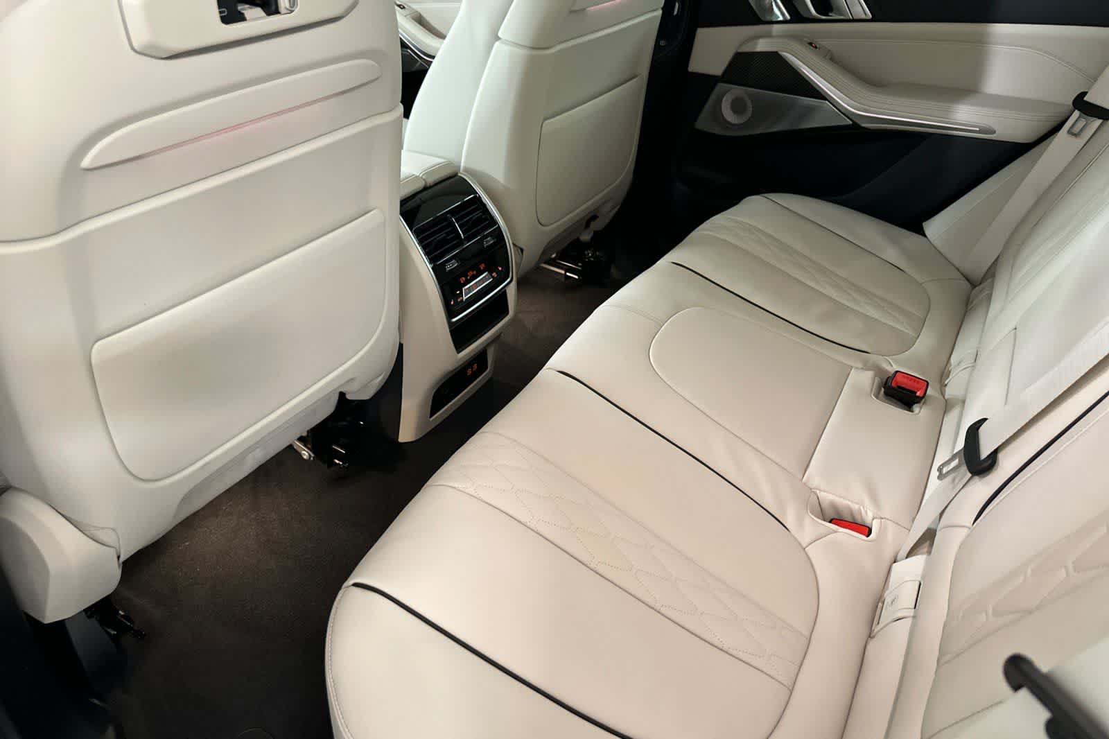 Thumbnail: 2026 BMW X5 - 4