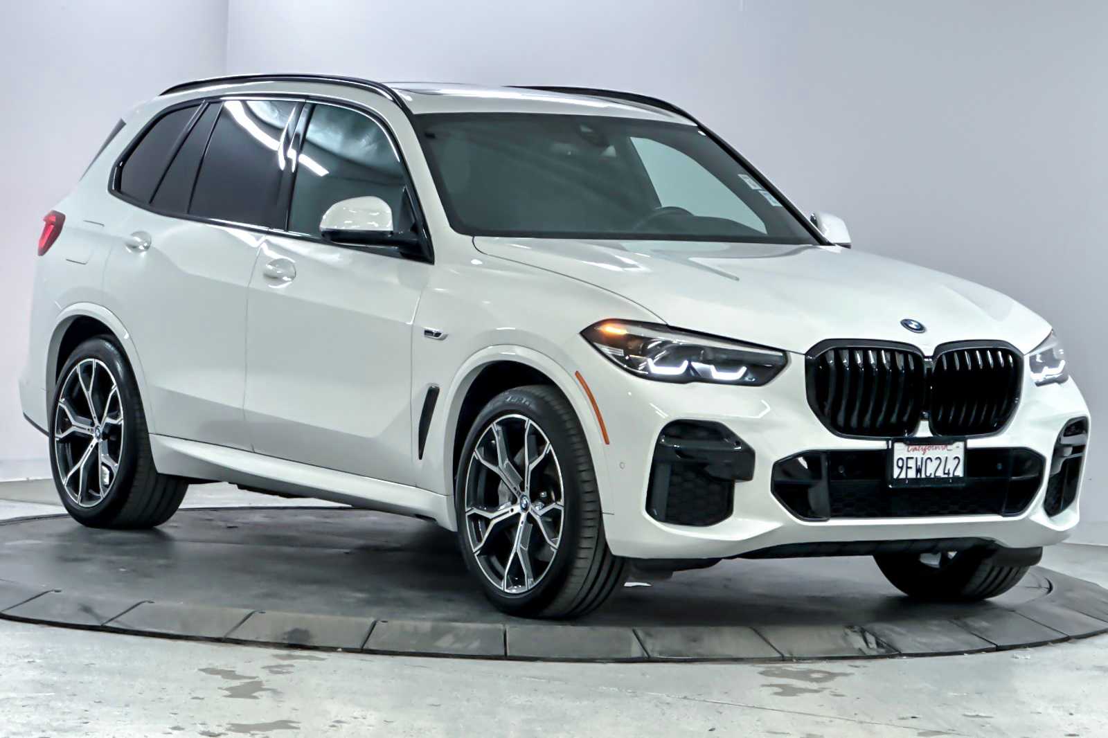 Thumbnail: 2023 BMW X5 - 9