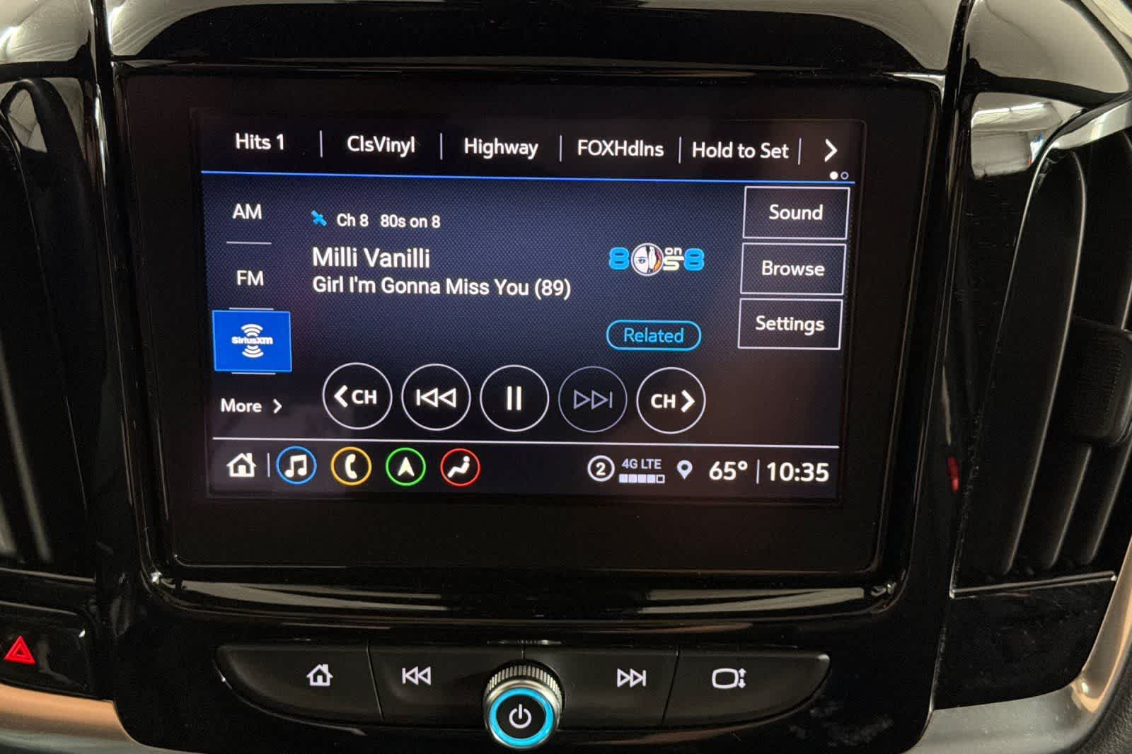 Thumbnail: 2023 Chevrolet Traverse - 18