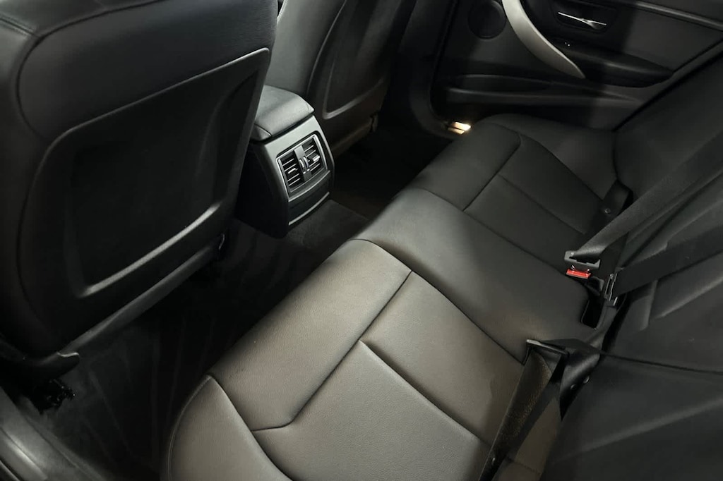 Used 2016 BMW 3 Series 320i Sedan