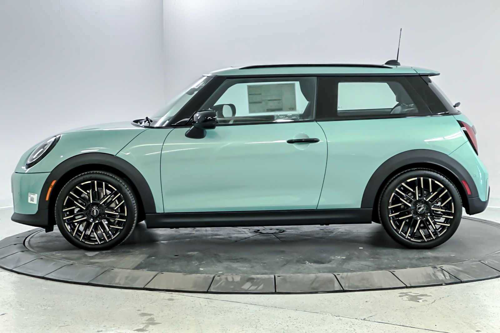 2025 MINI Cooper Hardtop 2 Door 5