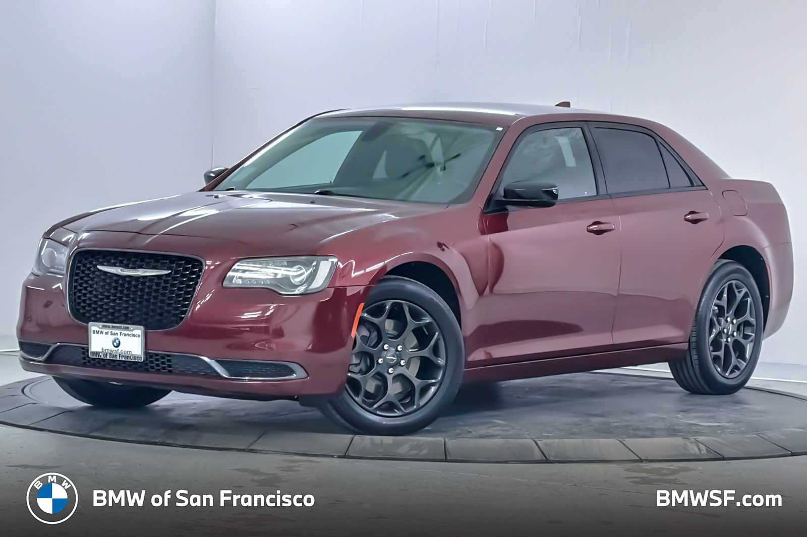 Thumbnail: 2019 Chrysler 300 - 1