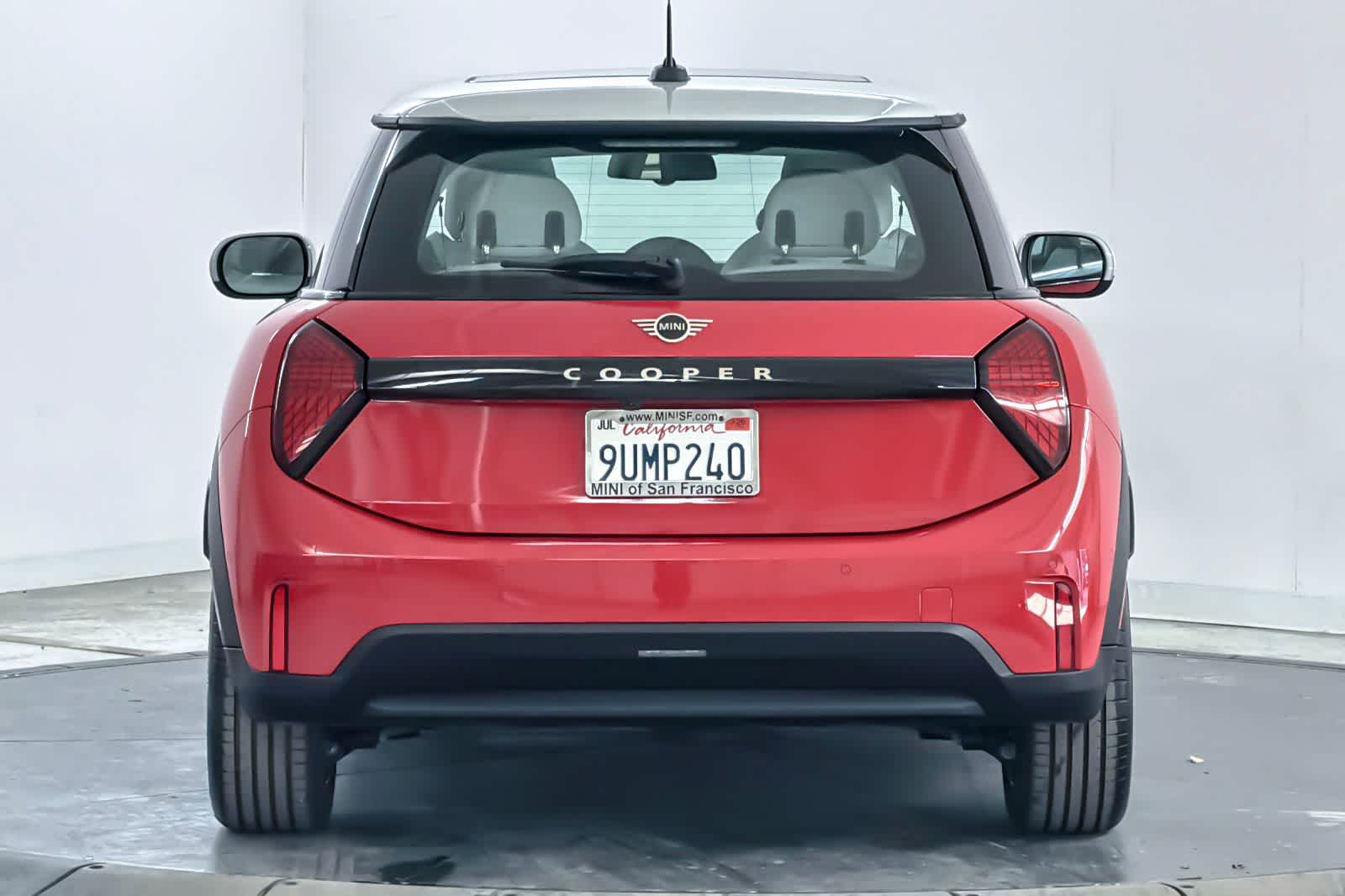 Thumbnail: 2025 MINI Cooper Hardtop - 7