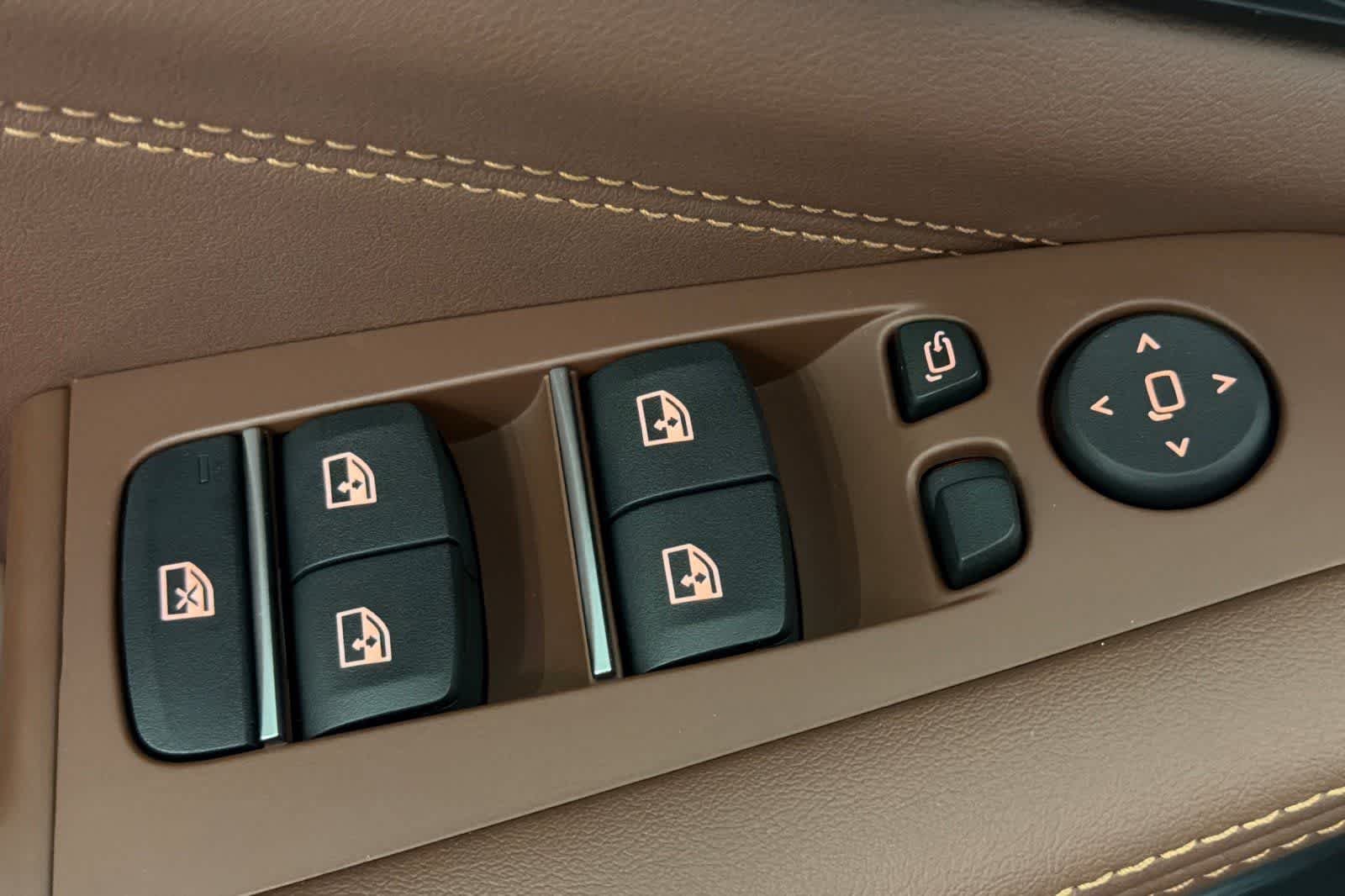 Thumbnail: 2026 BMW X5 - 13