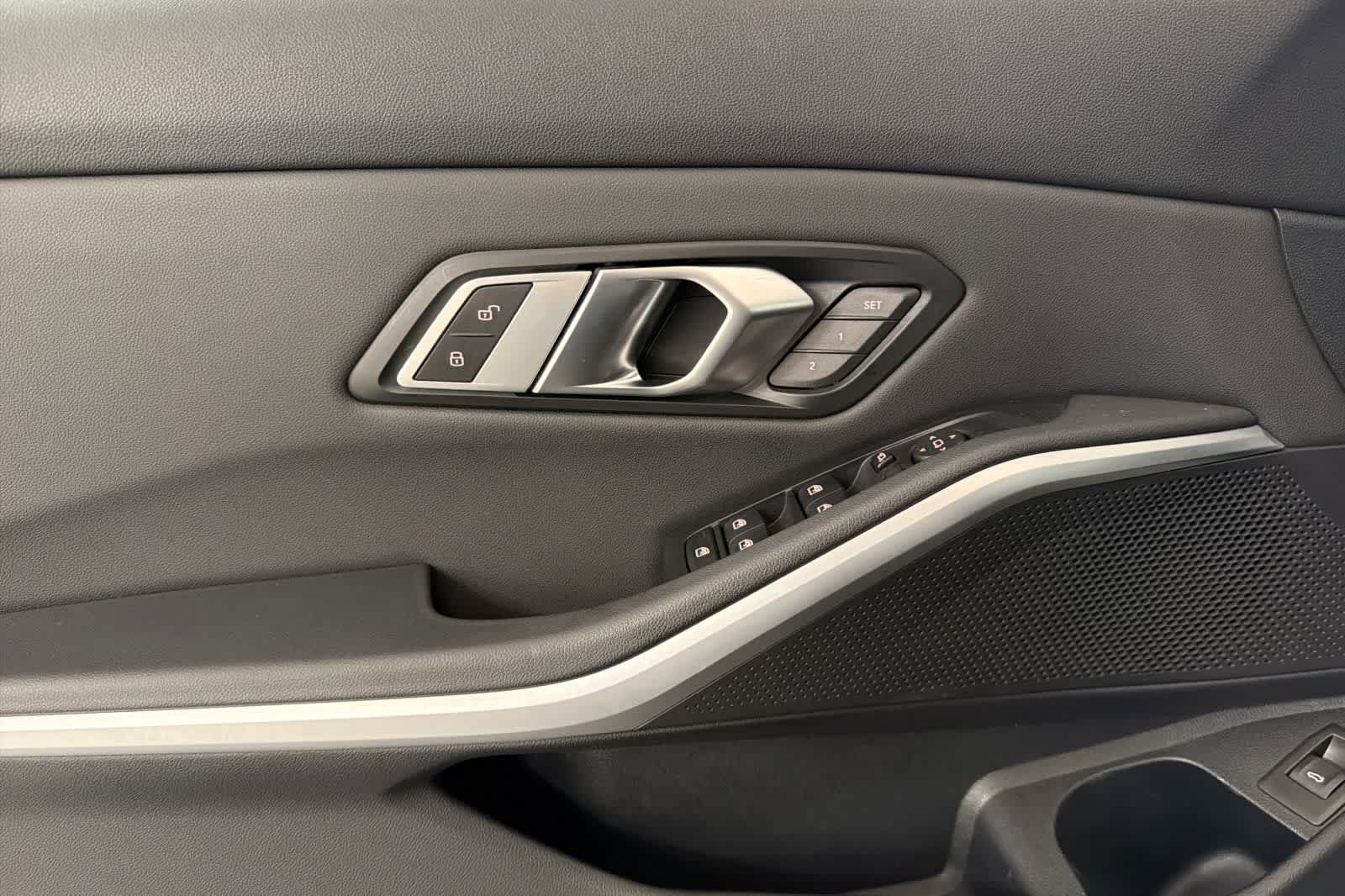 Thumbnail: 2019 BMW 3 Series - 12