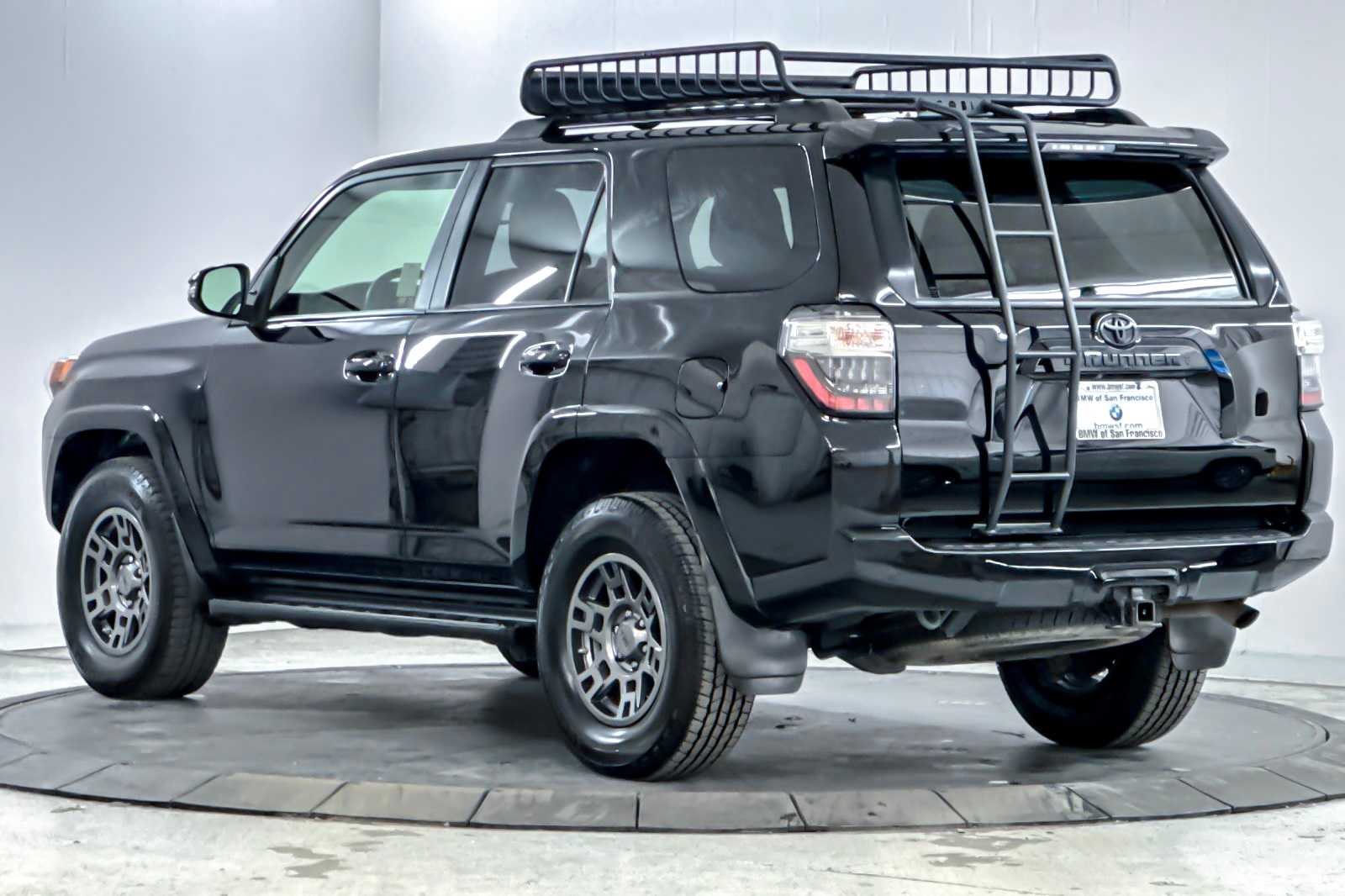 Thumbnail: 2020 Toyota 4Runner - 6