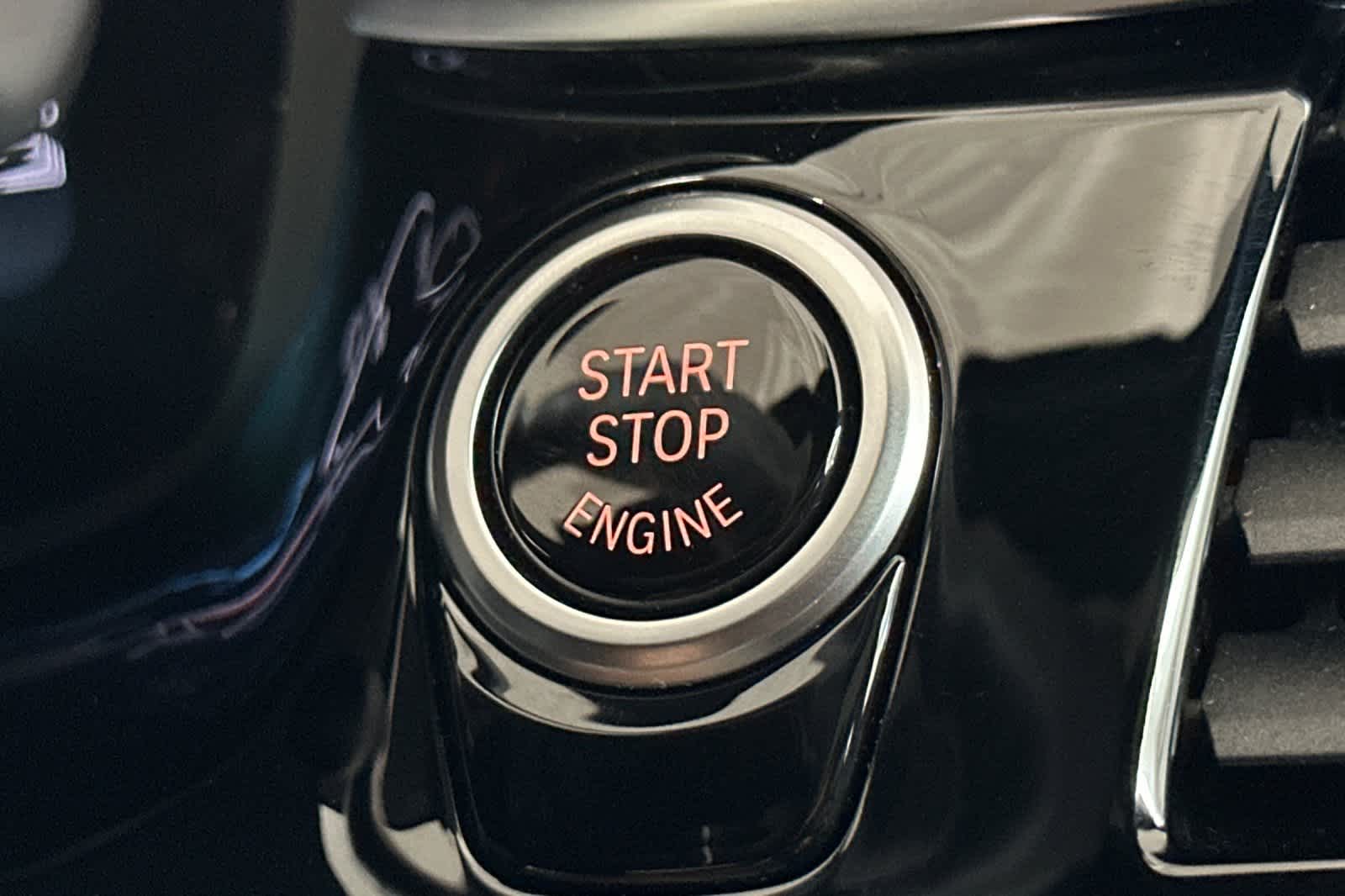 Thumbnail: 2023 BMW 5 Series - 22