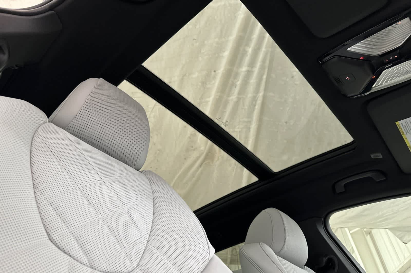 Thumbnail: 2026 BMW X5 - 17