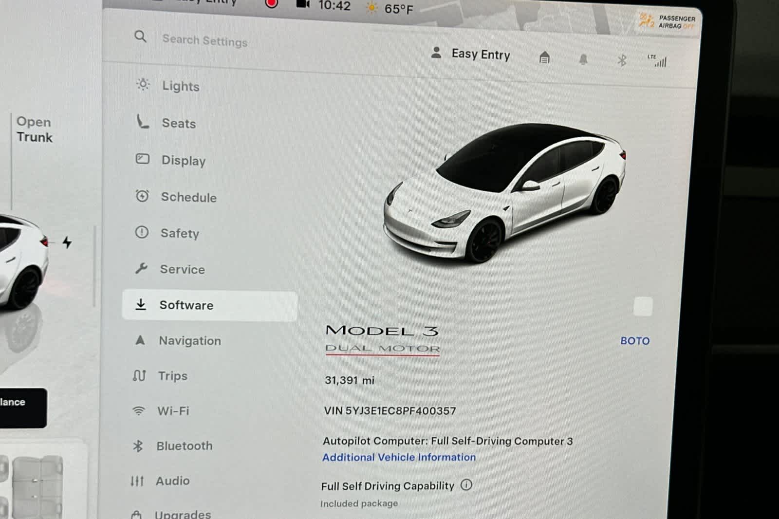 Thumbnail: 2023 Tesla Model 3 - 27