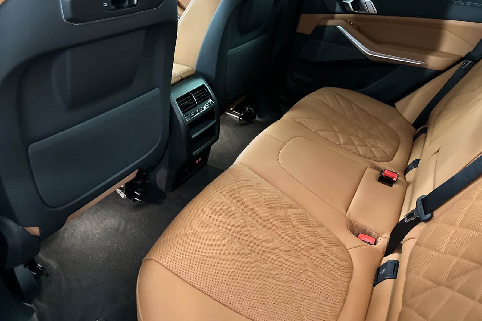 Thumbnail: 2026 BMW X5 - 4