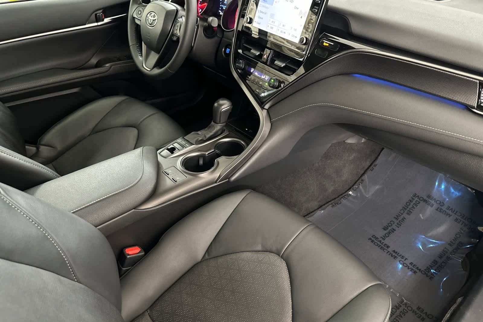 Thumbnail: 2022 Toyota Camry - 15