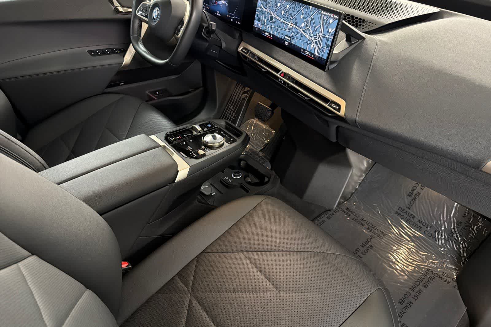 Thumbnail: 2023 BMW iX - 16