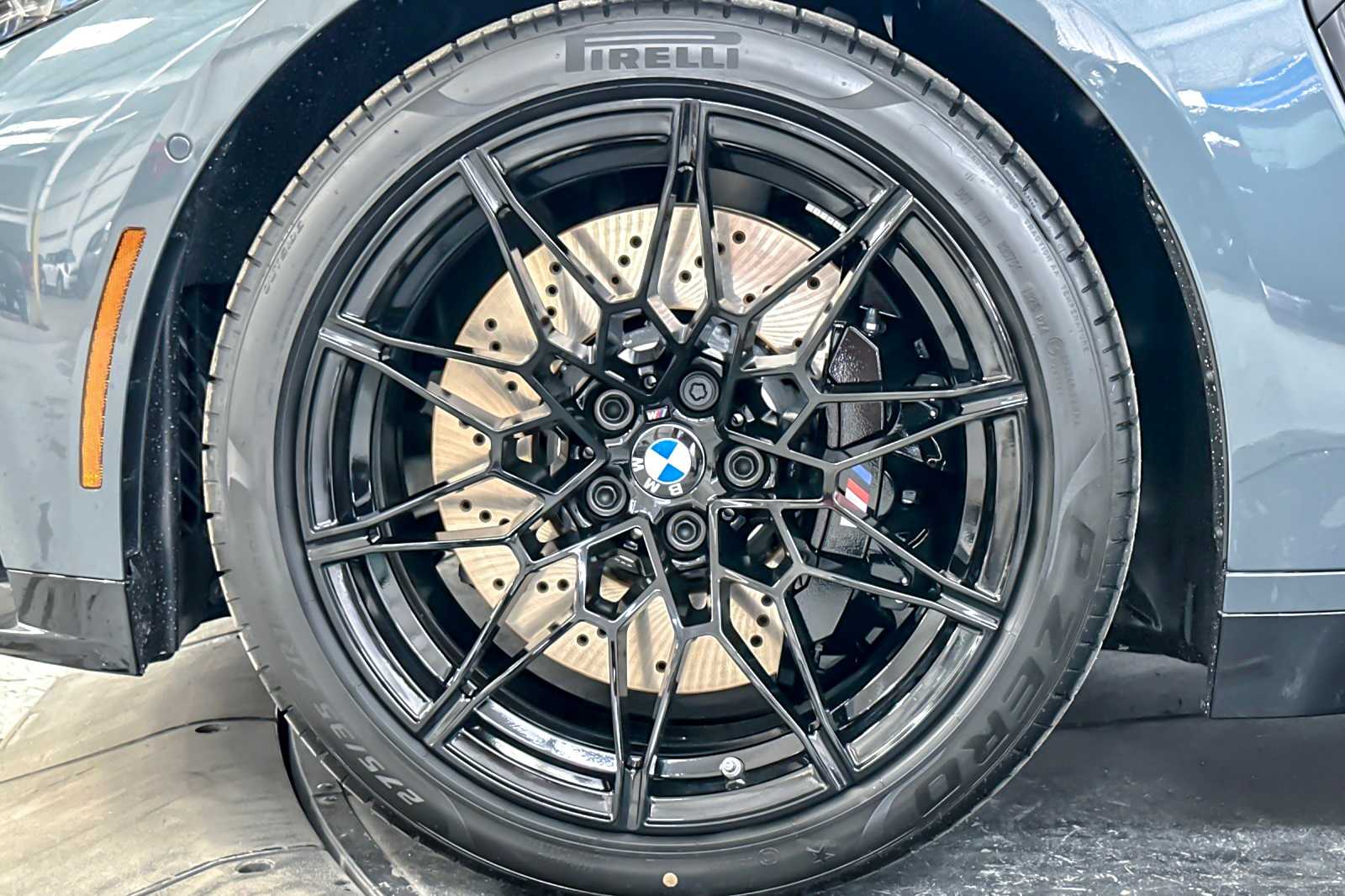 Thumbnail: 2025 BMW M3 - 24