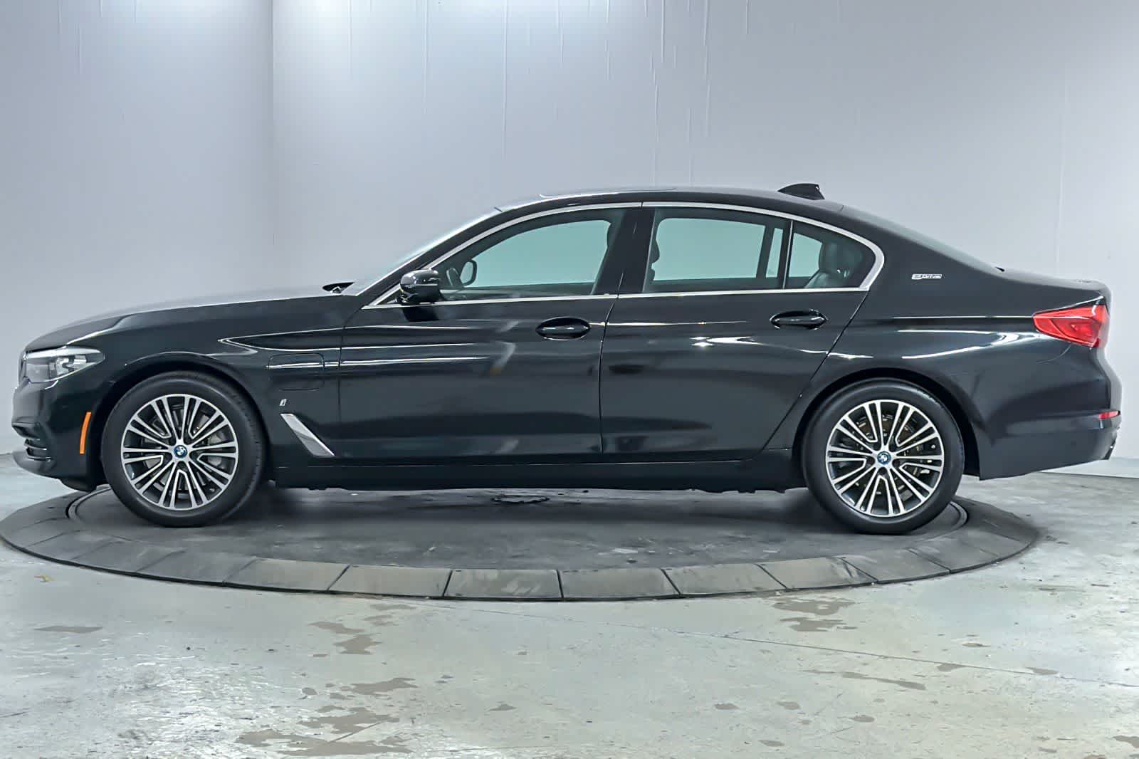 Thumbnail: 2019 BMW 5 Series - 5