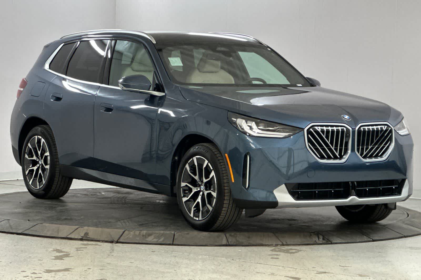 Thumbnail: 2025 BMW X3 - 9