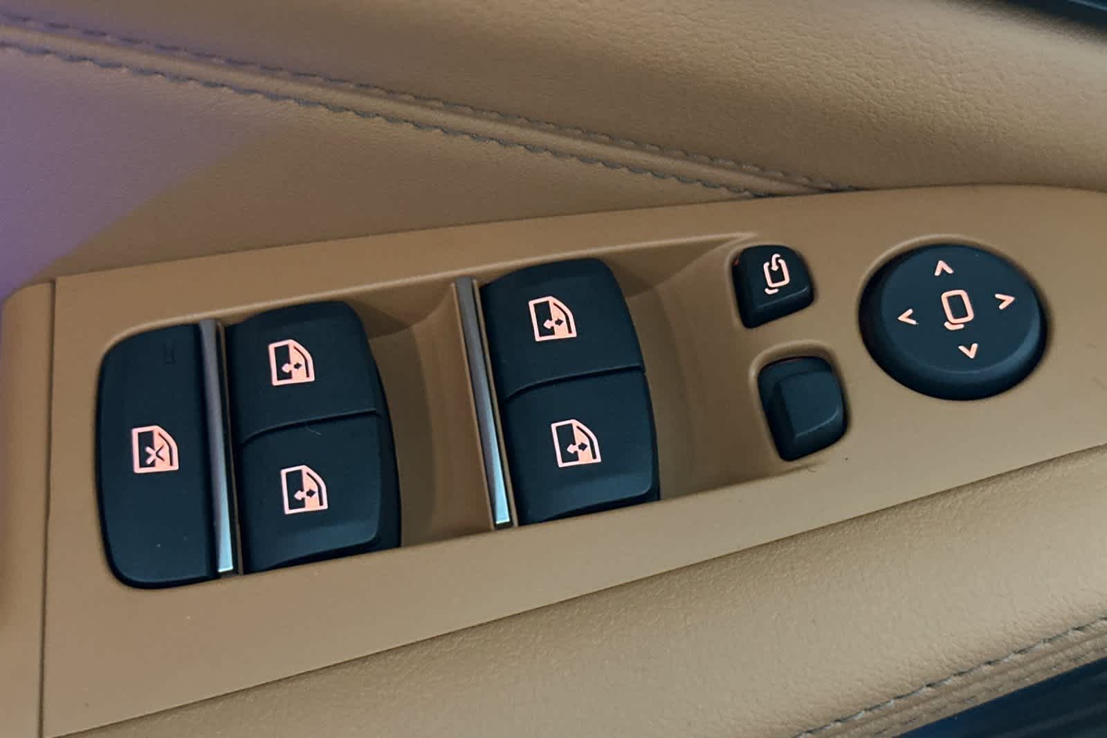 Thumbnail: 2026 BMW X5 - 13