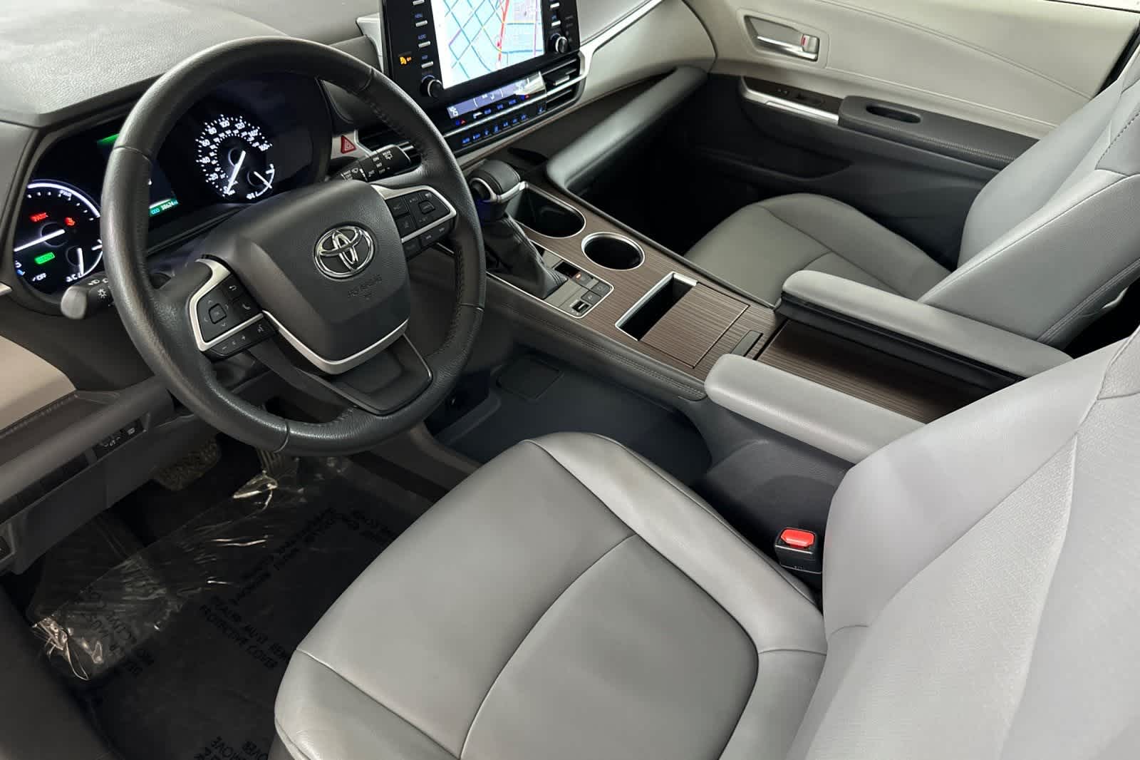 Thumbnail: 2021 Toyota Sienna - 11