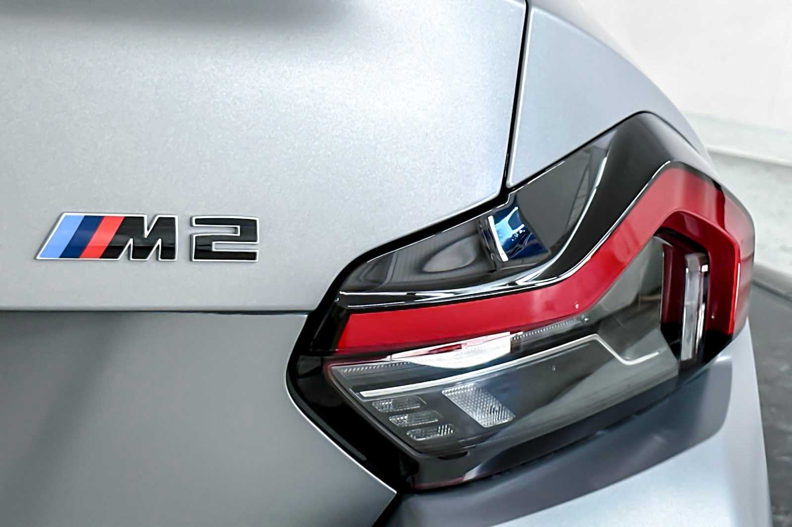 Thumbnail: 2025 BMW M2 - 25
