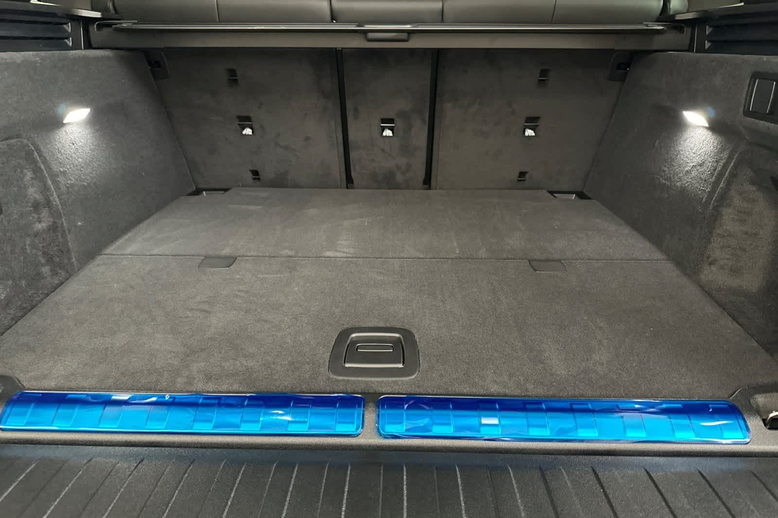 Thumbnail: 2026 BMW X5 - 15