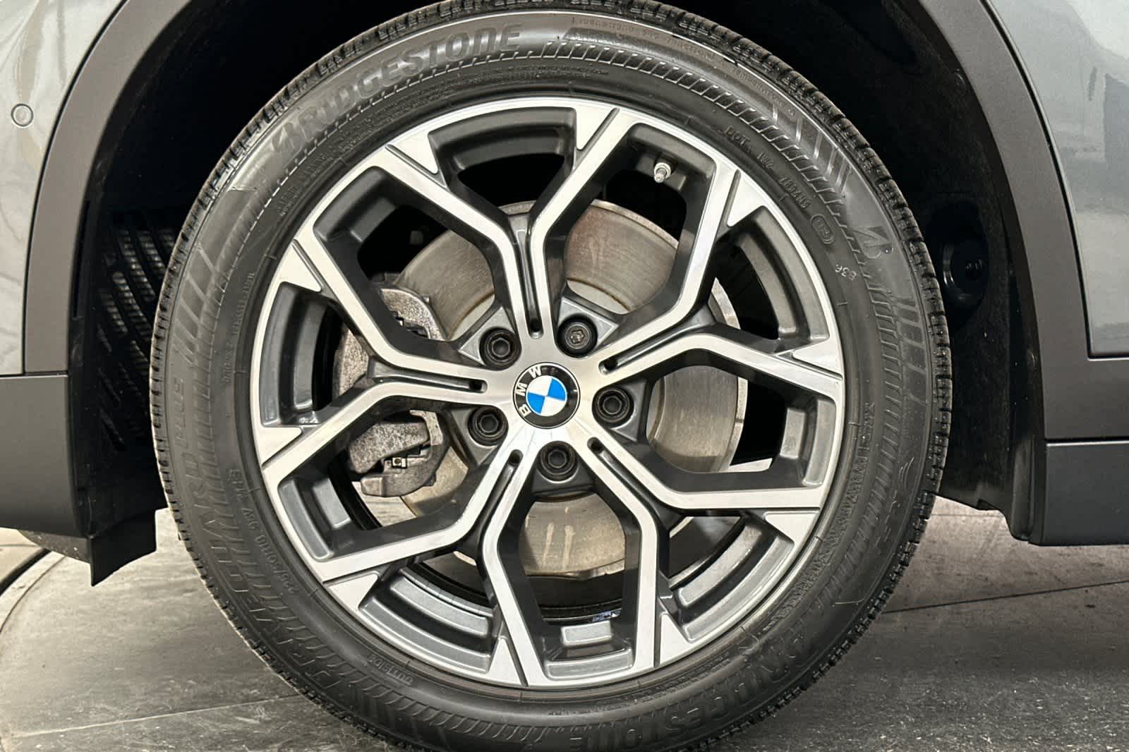 2022 BMW X1 xDrive28i 27