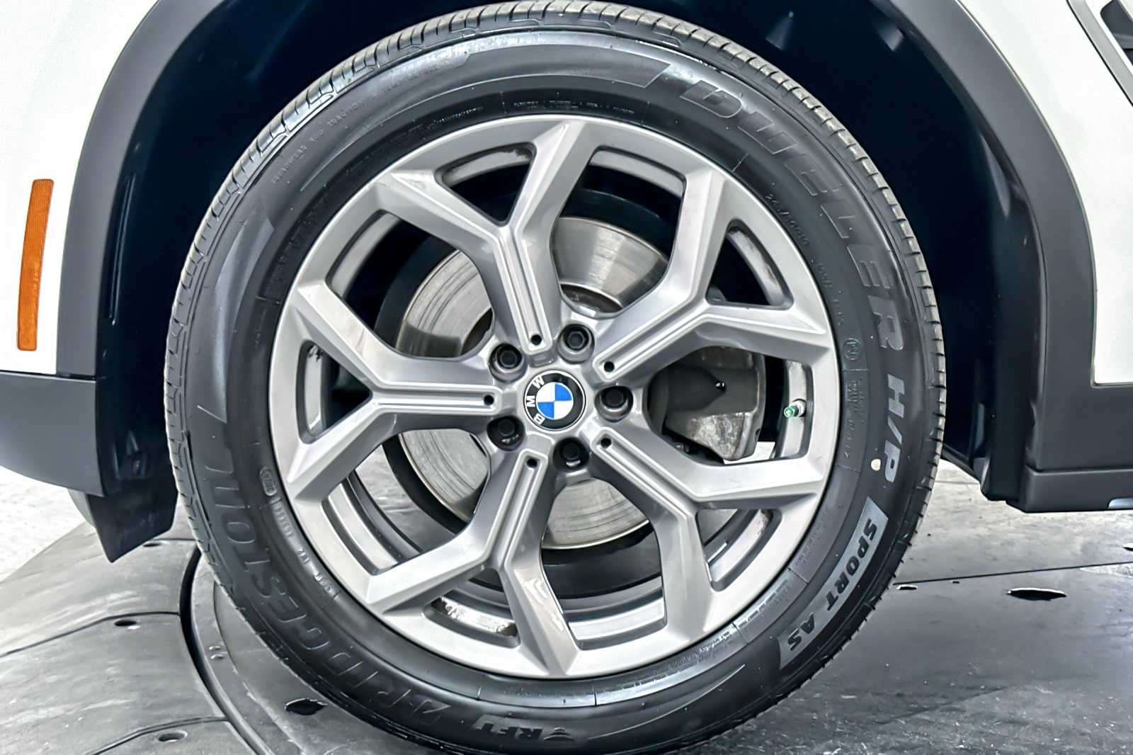 Thumbnail: 2023 BMW X3 - 27