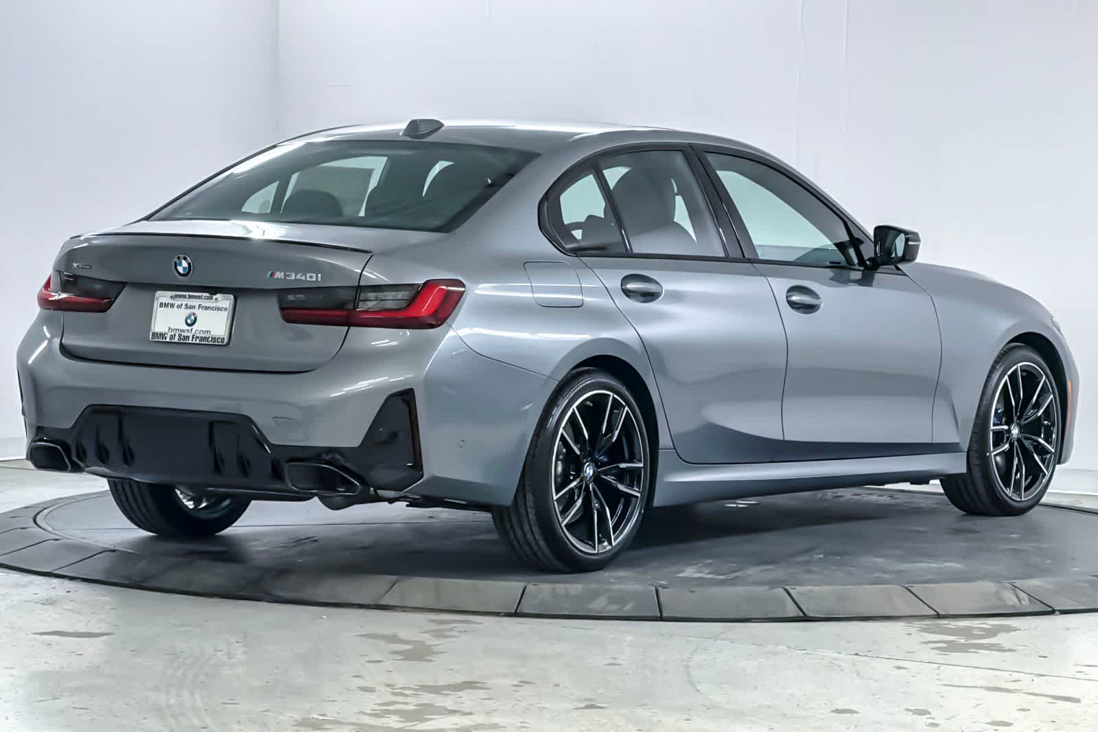 Thumbnail: 2026 BMW 3 Series - 2