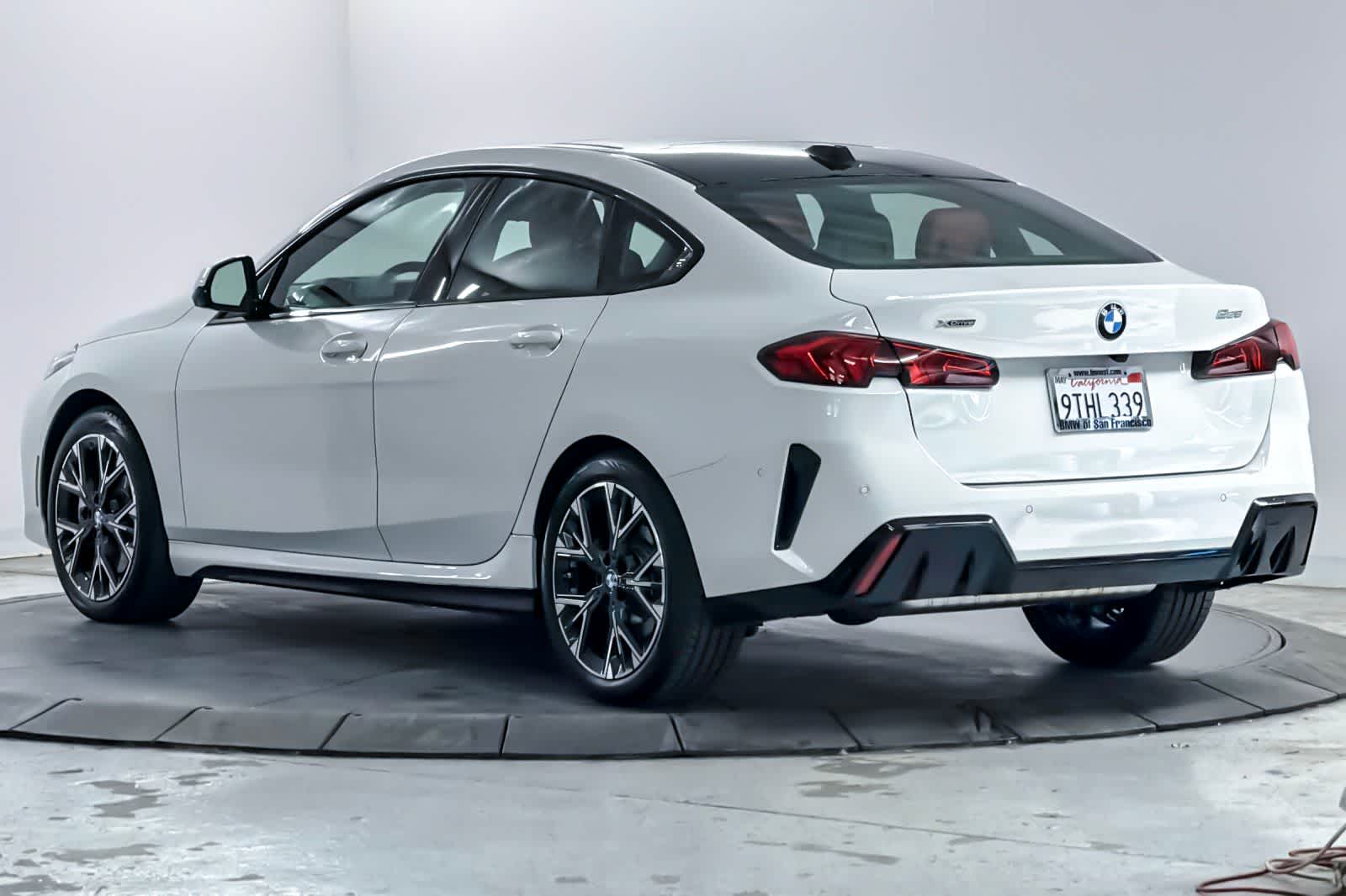 Thumbnail: 2025 BMW 2 Series - 6