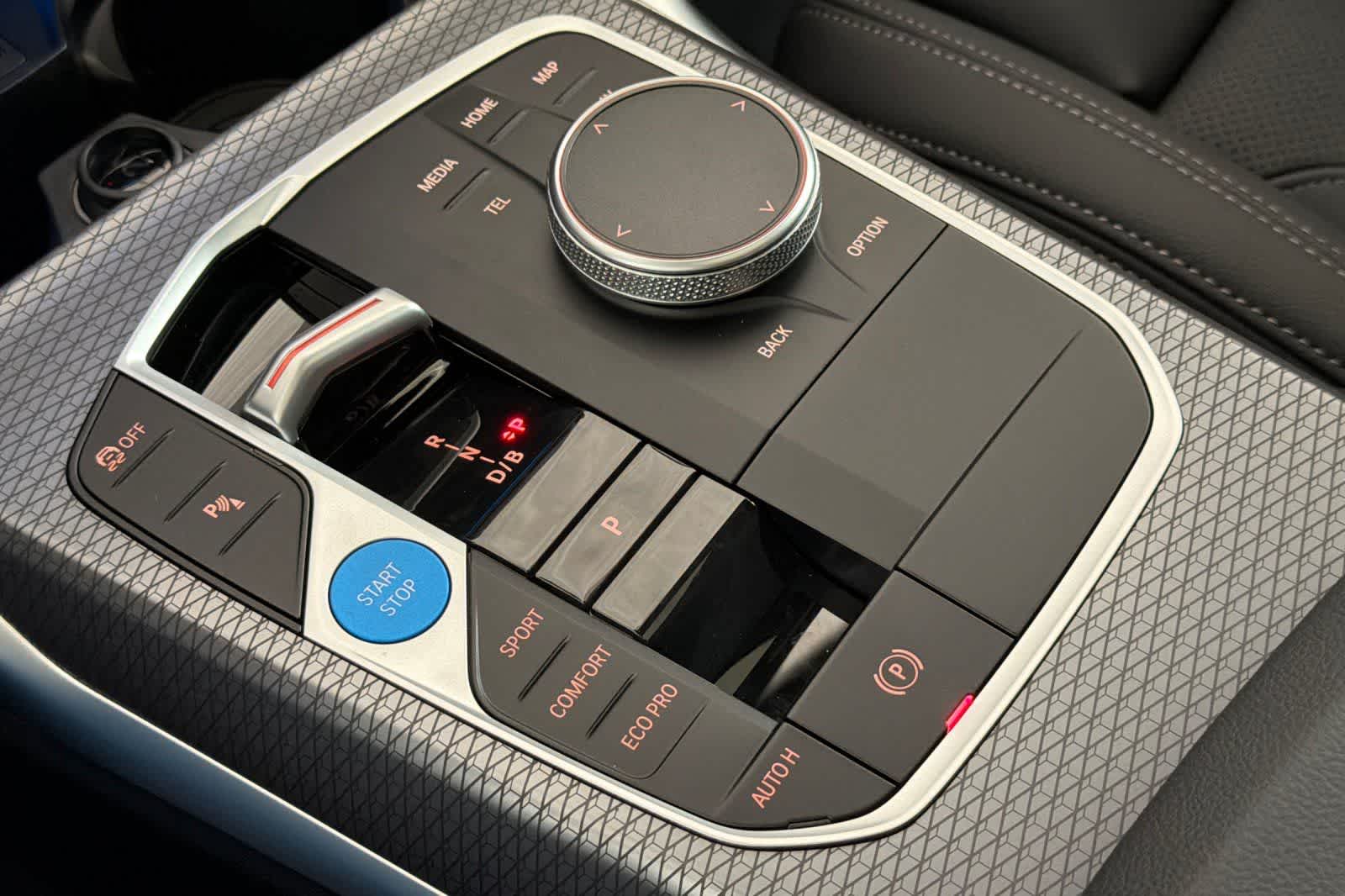 Thumbnail: 2026 BMW i4 - 21