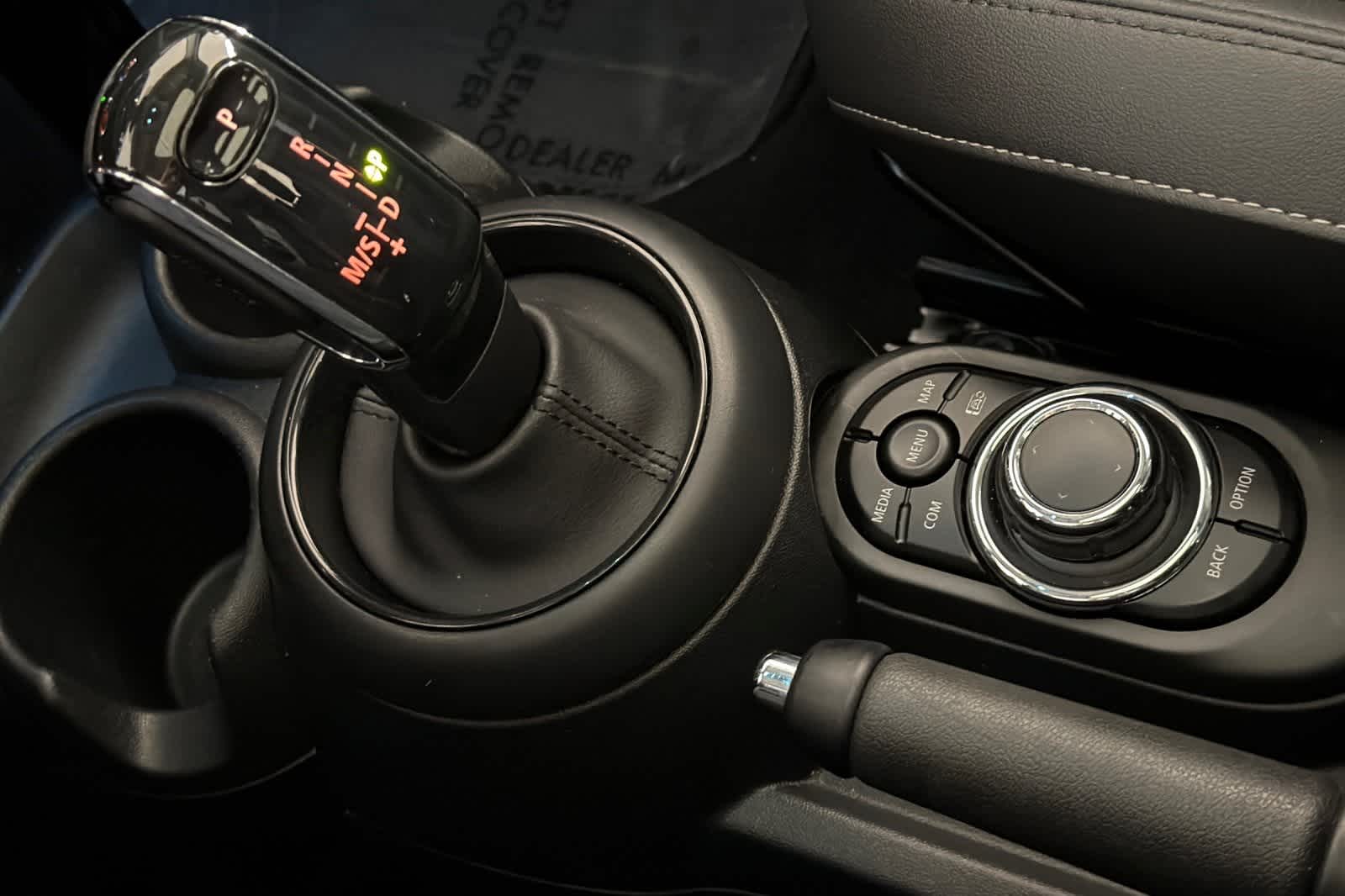 Thumbnail: 2023 MINI Cooper Hardtop - 21