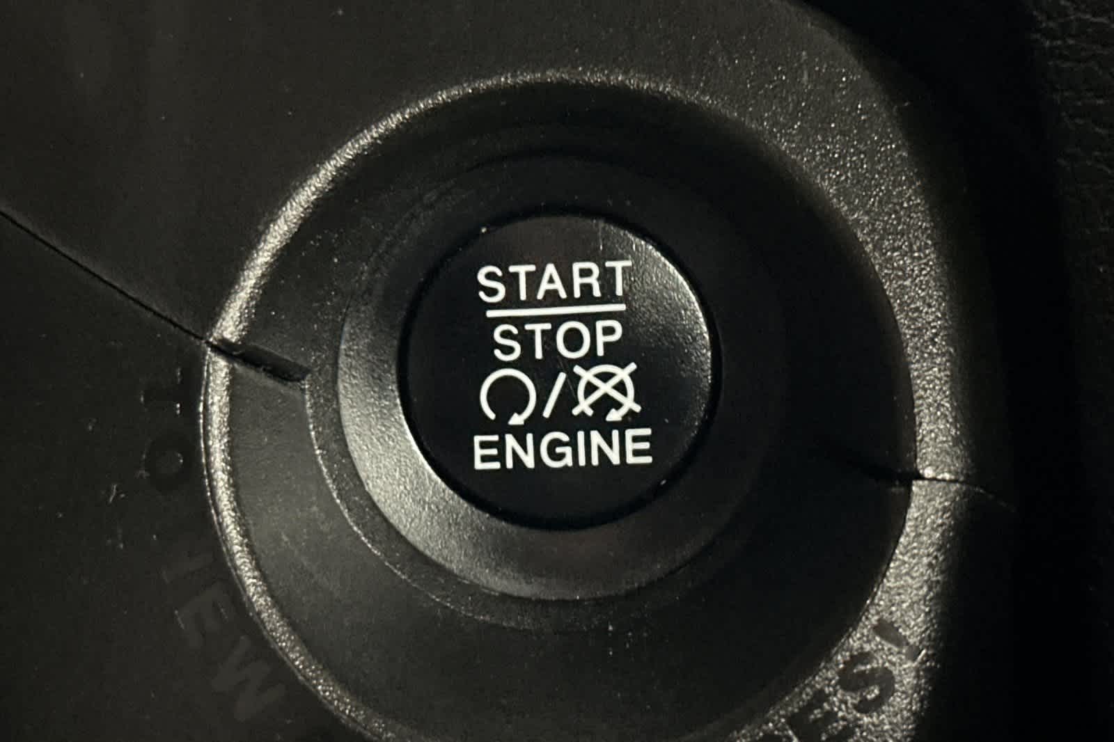 Thumbnail: 2020 Jeep Renegade - 22